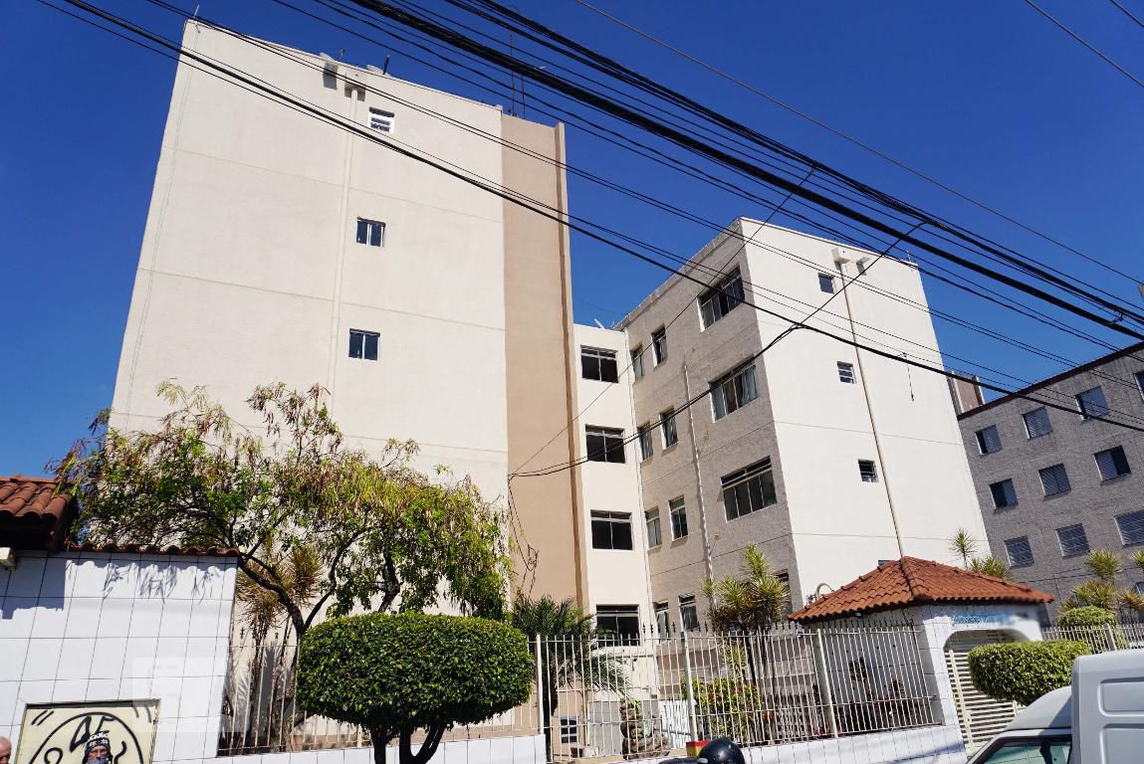 Fachada do Condomínio Condomínio em Avenida Waldemar Tietz, 506