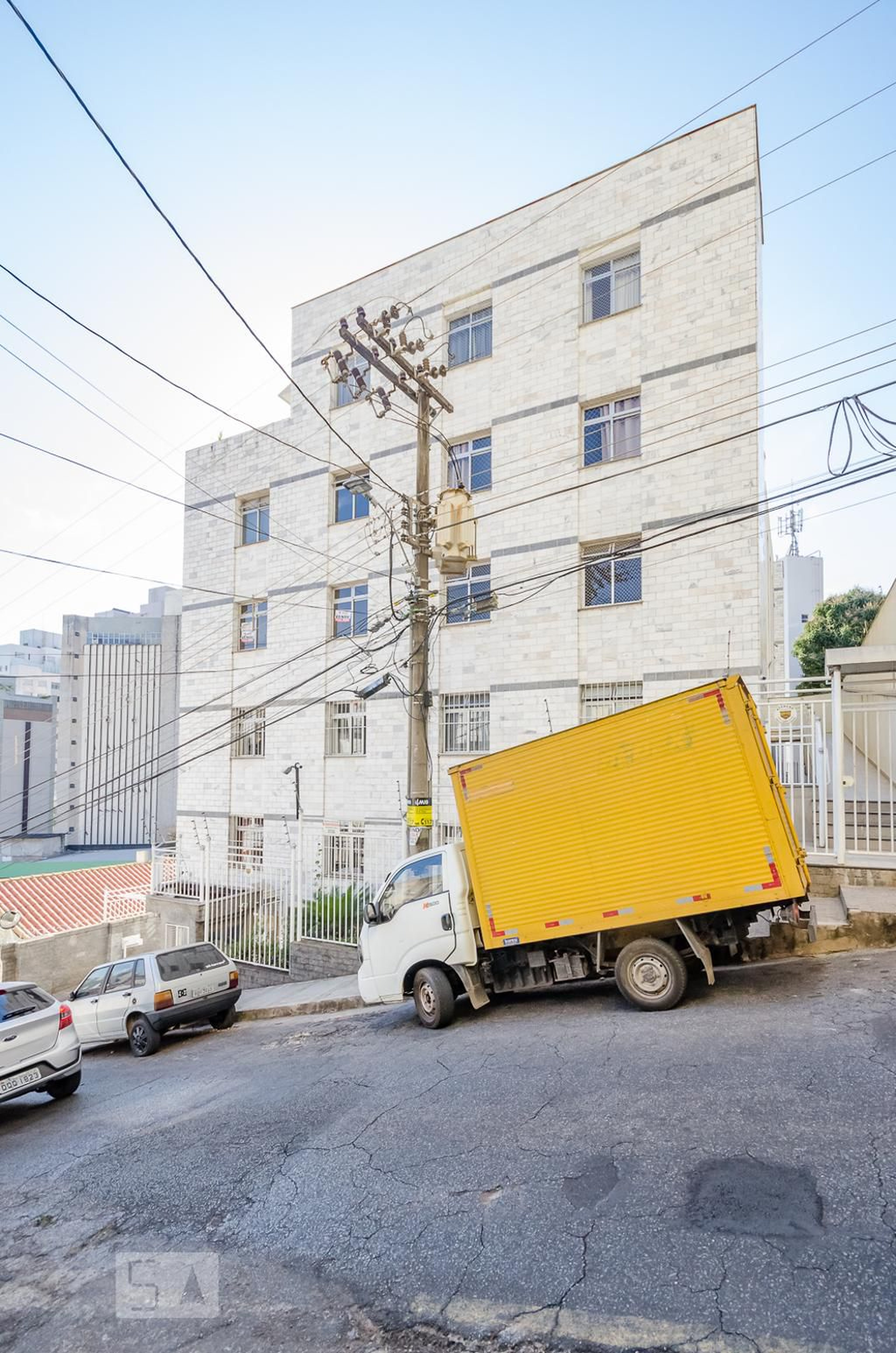 Fachada Condomínio em Rua Macau, 79