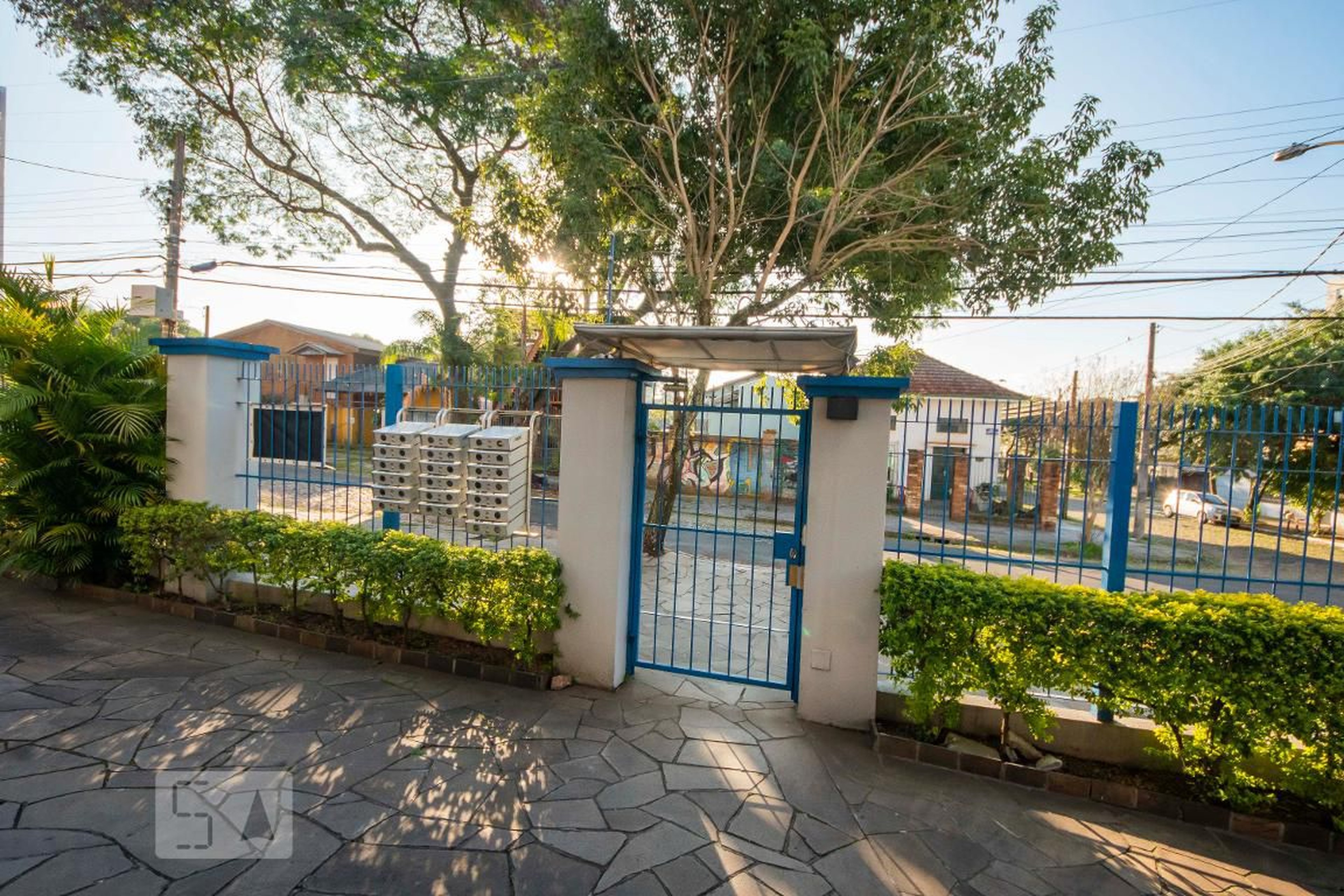 Fachada do Condomínio Condomínio em Rua Comendador Albino Cunha, 53