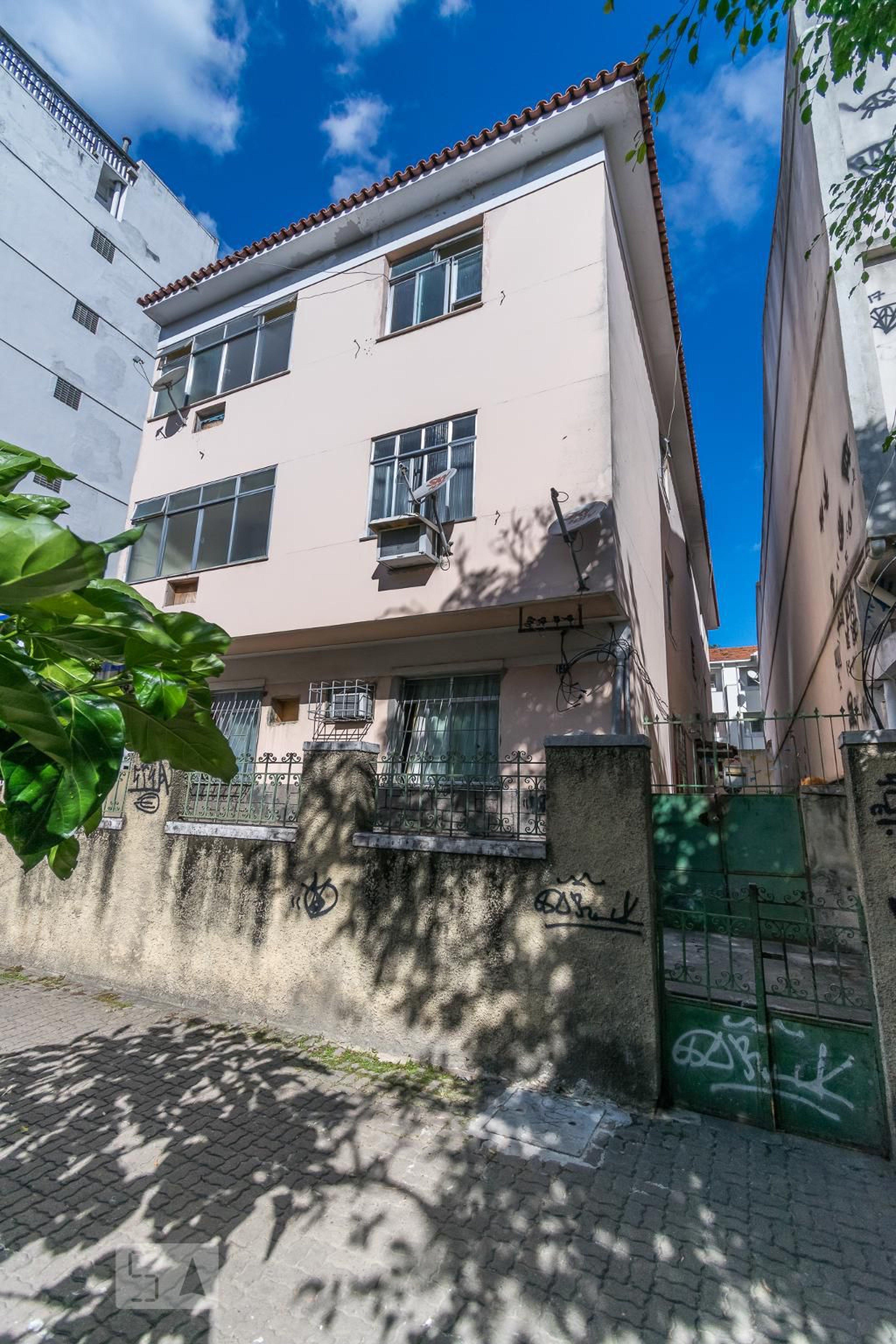 Fachada do Prédio Condomínio em Avenida Nova York, 148