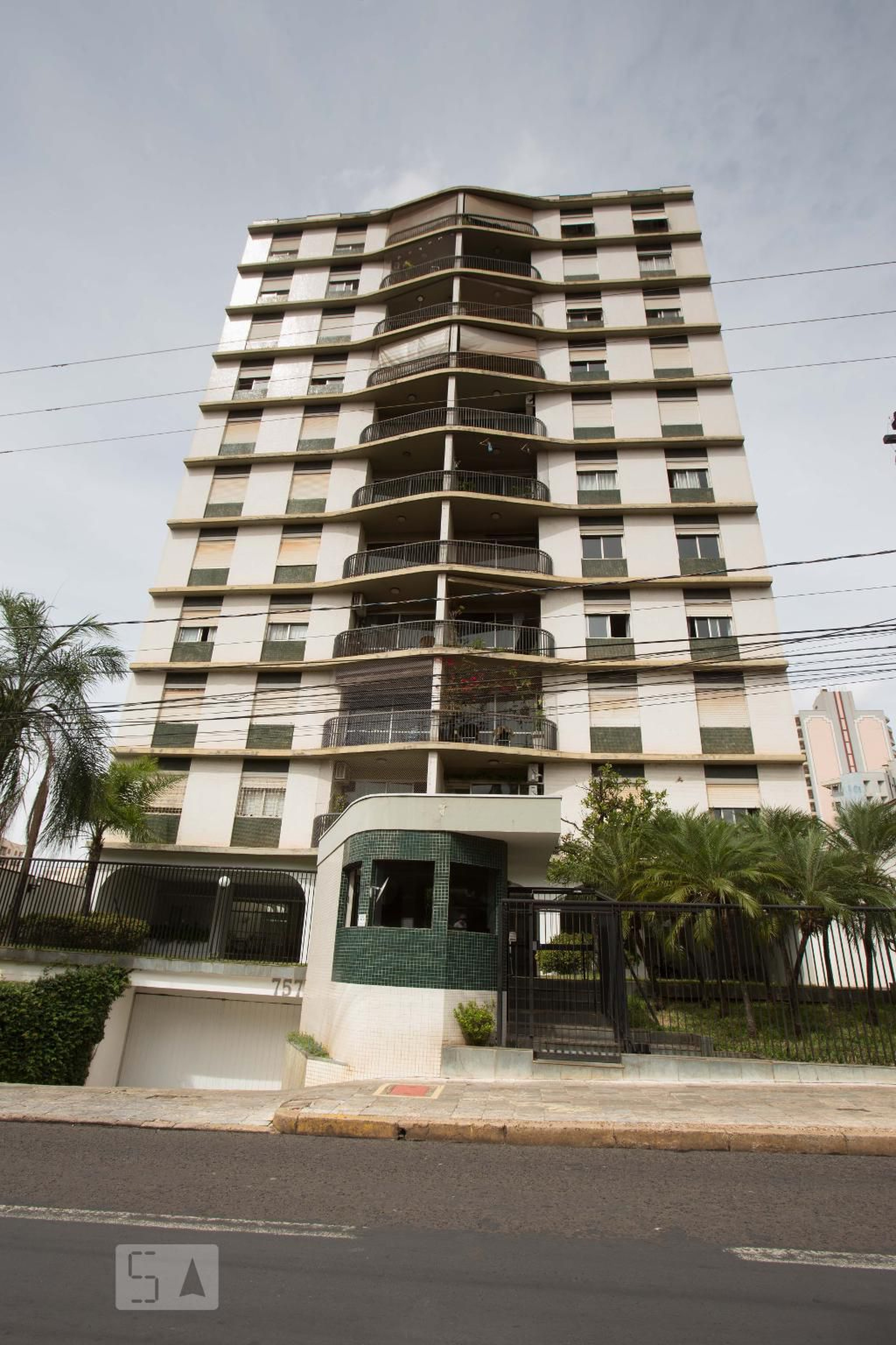 Fachada Condomínio Arpoador