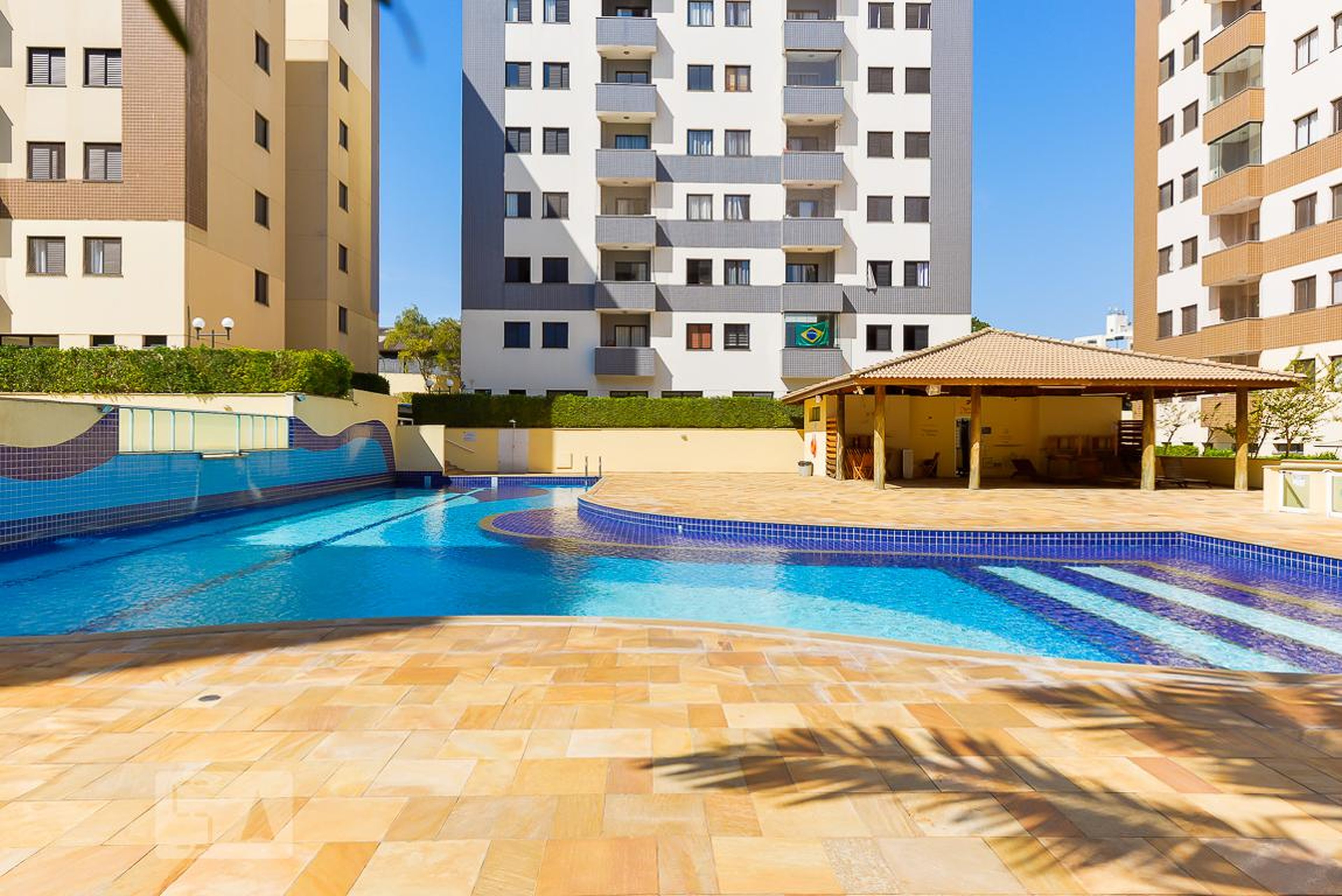 Piscina - Residencial Pássaros e Flores