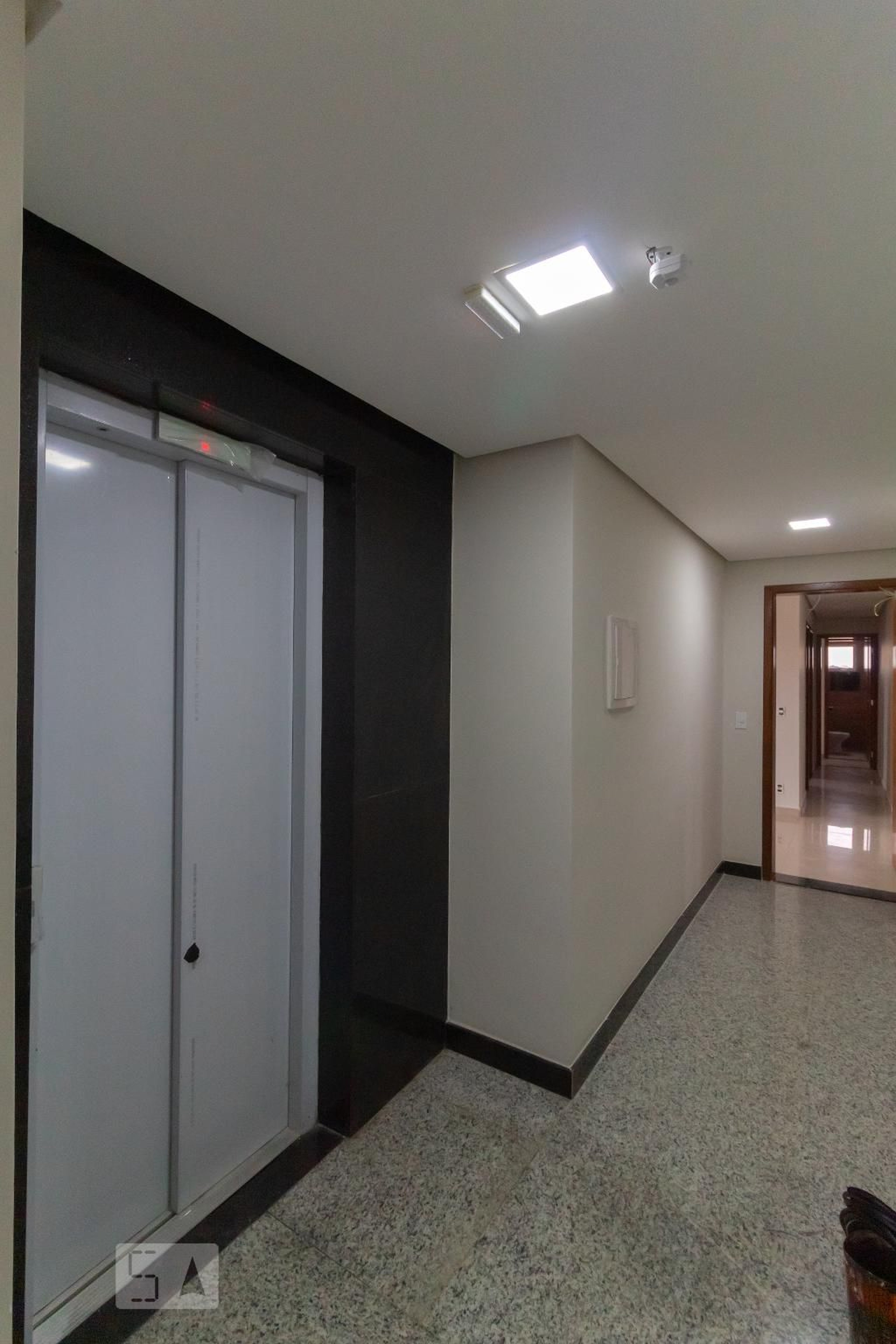 Elevador - Edíficio Guilhermina