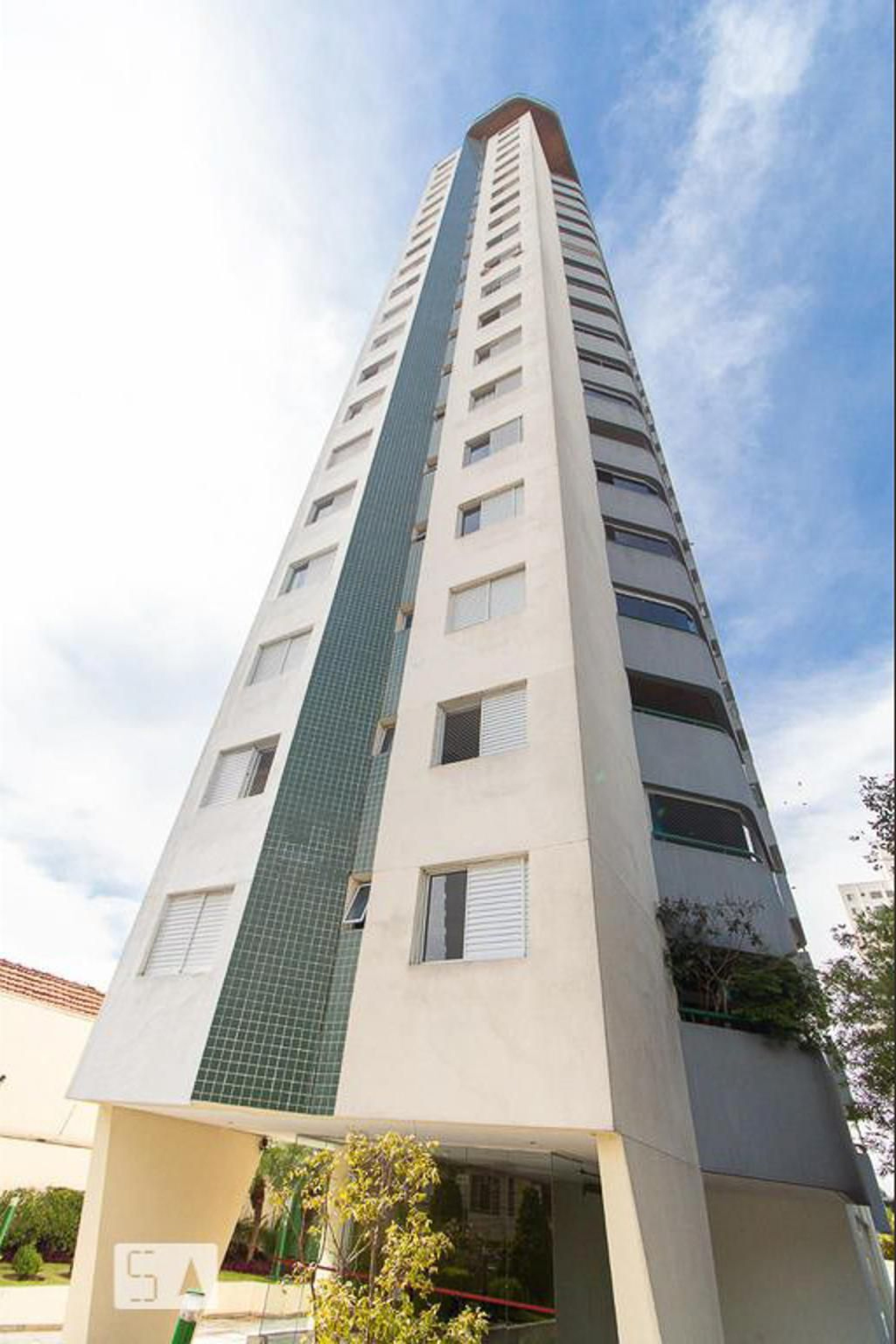 Fachada Condomínio em Rua Itapura, 683