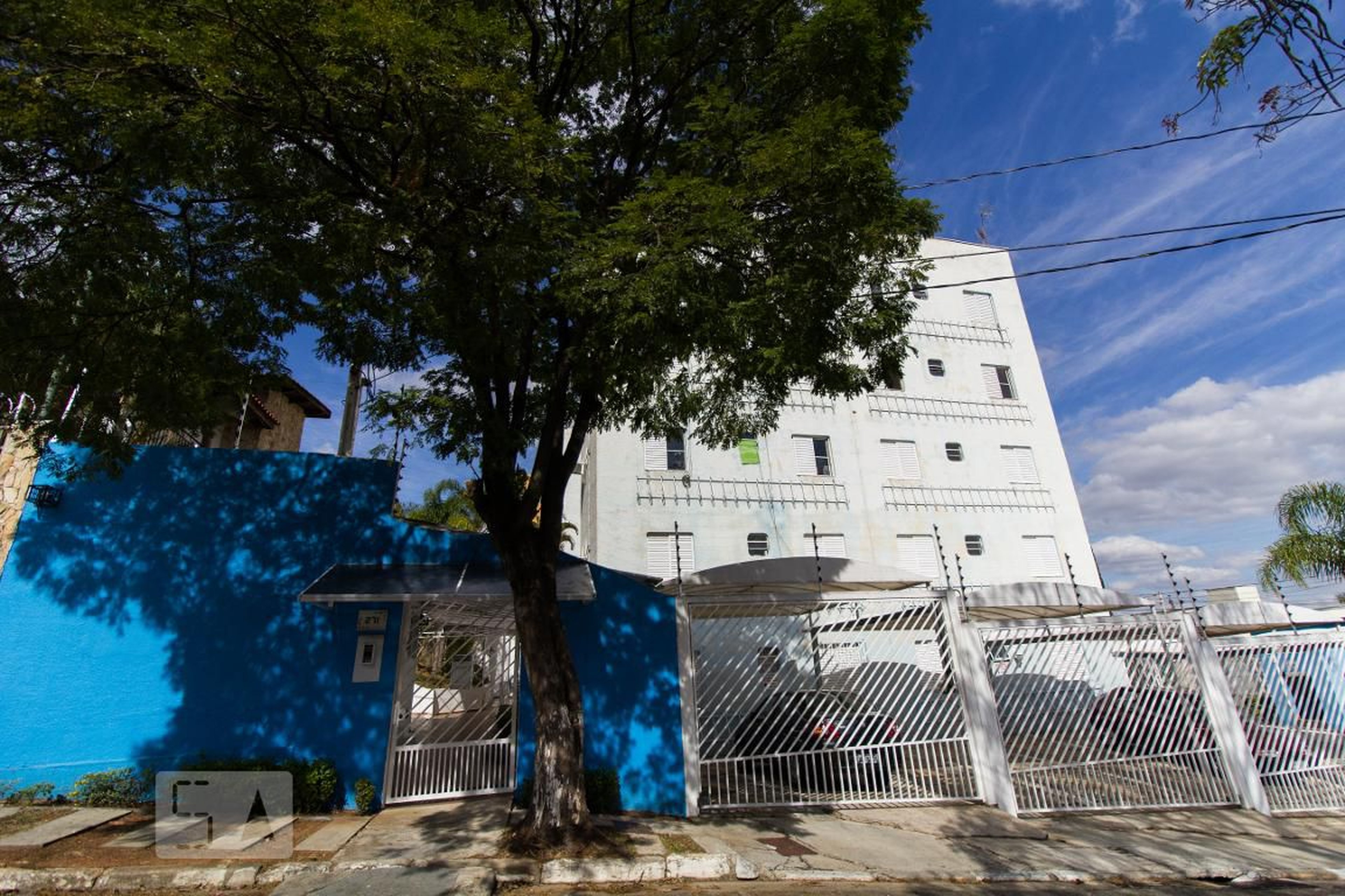 Fachada Condomínio em Rua Tietê, 271