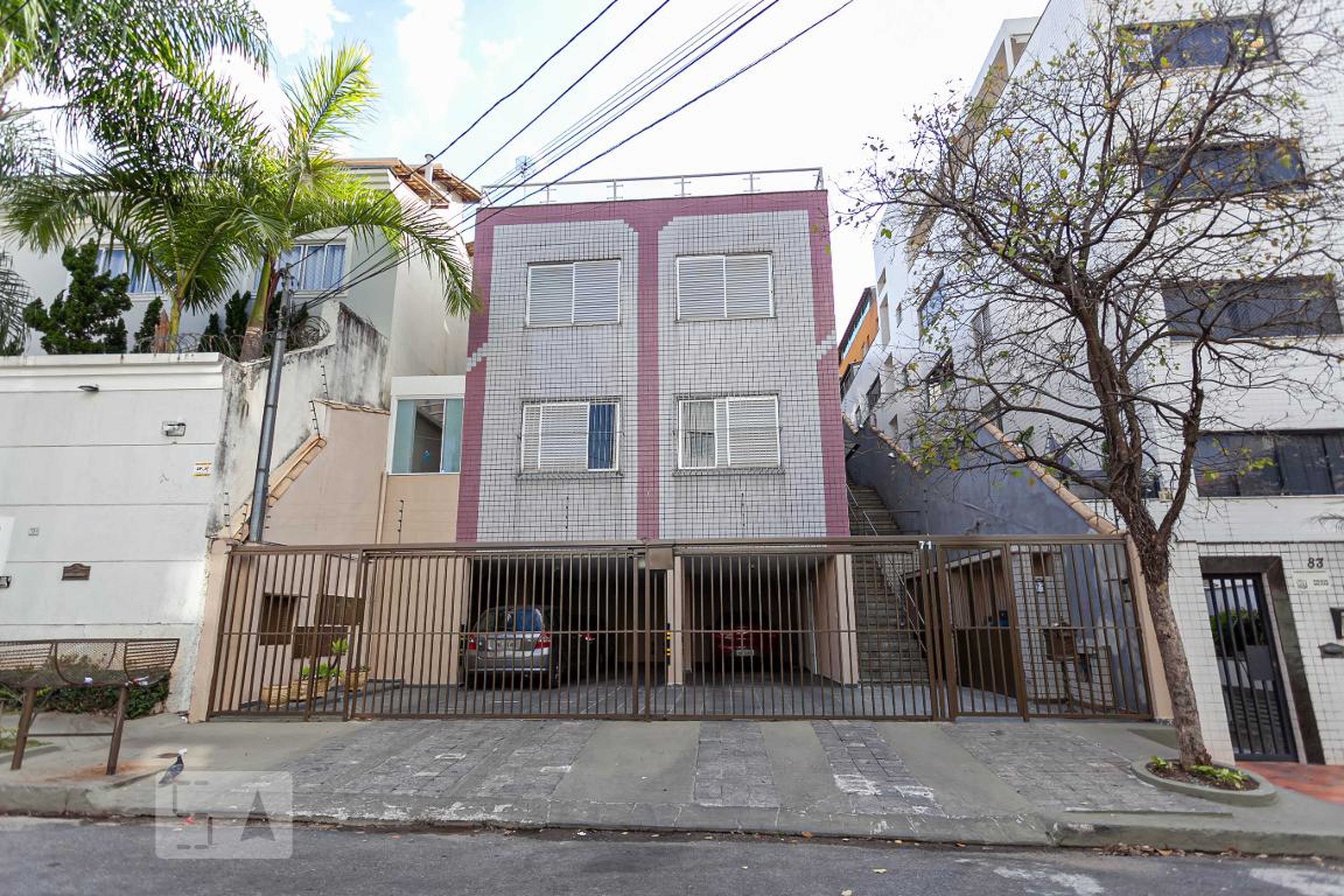 Fachada do prédio Condomínio em Rua Carmelita Faria Garófalo, 71