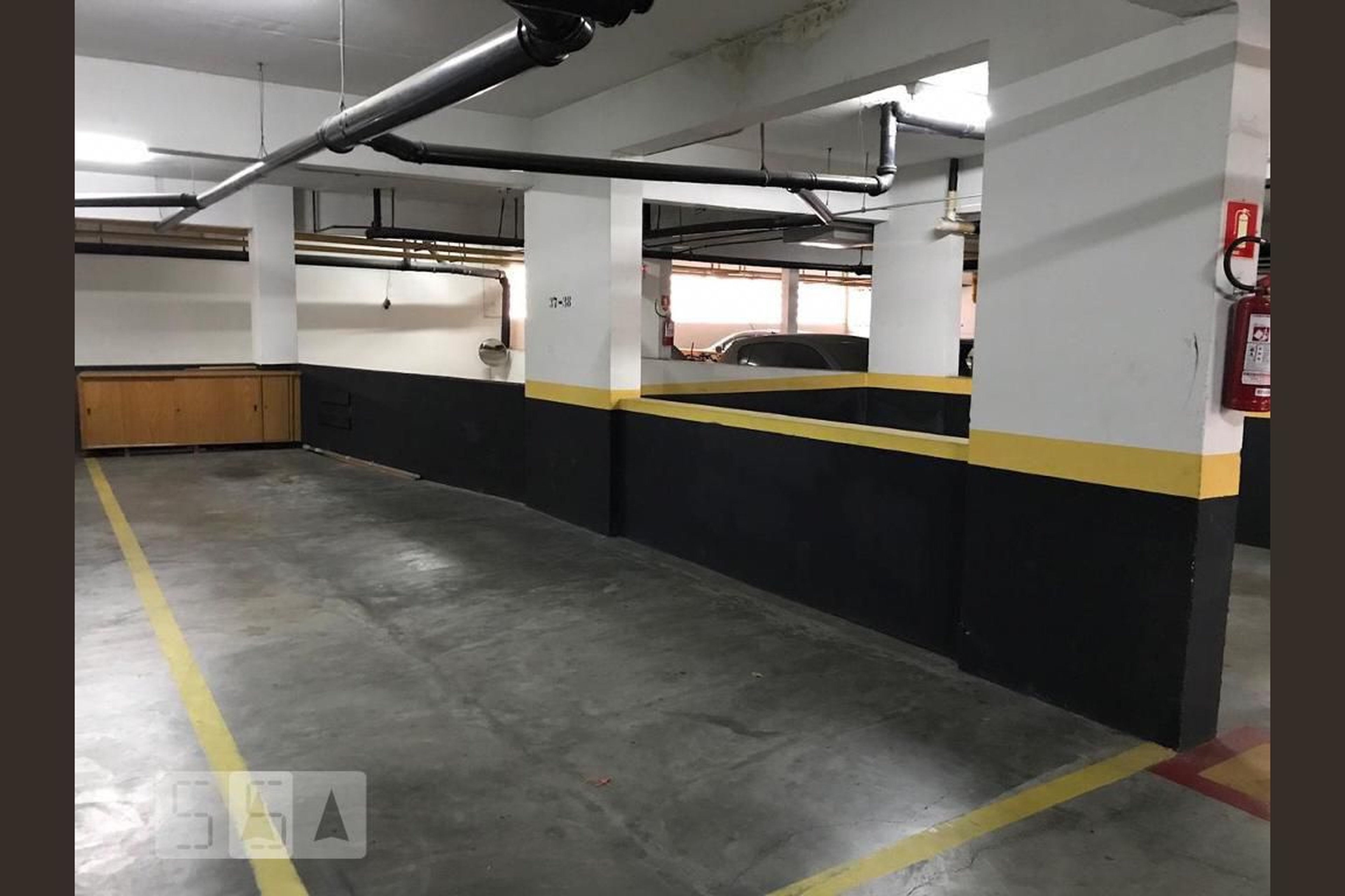 Estacionamento - Saint Michel