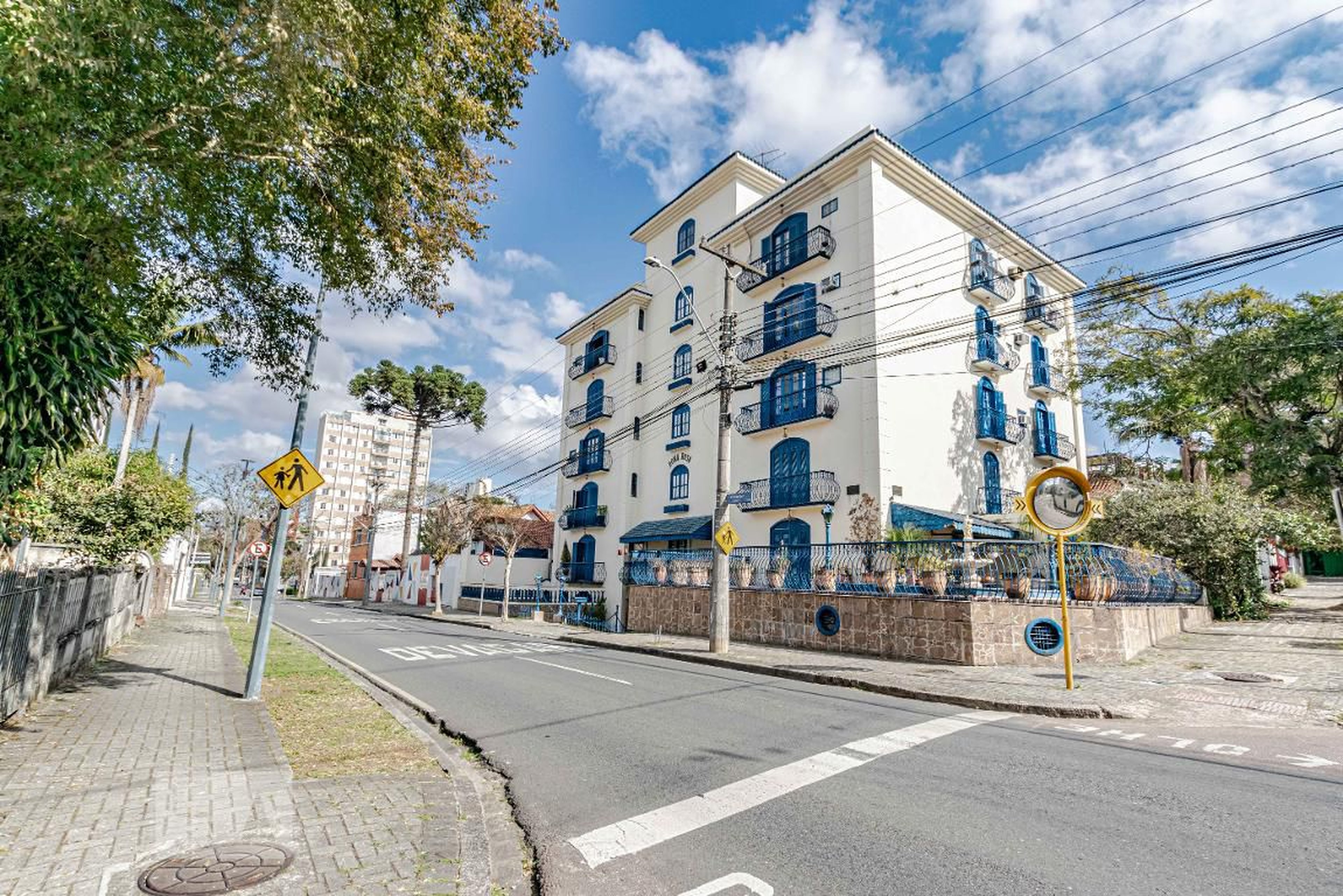 Fachada Condomínio Dona Rosa