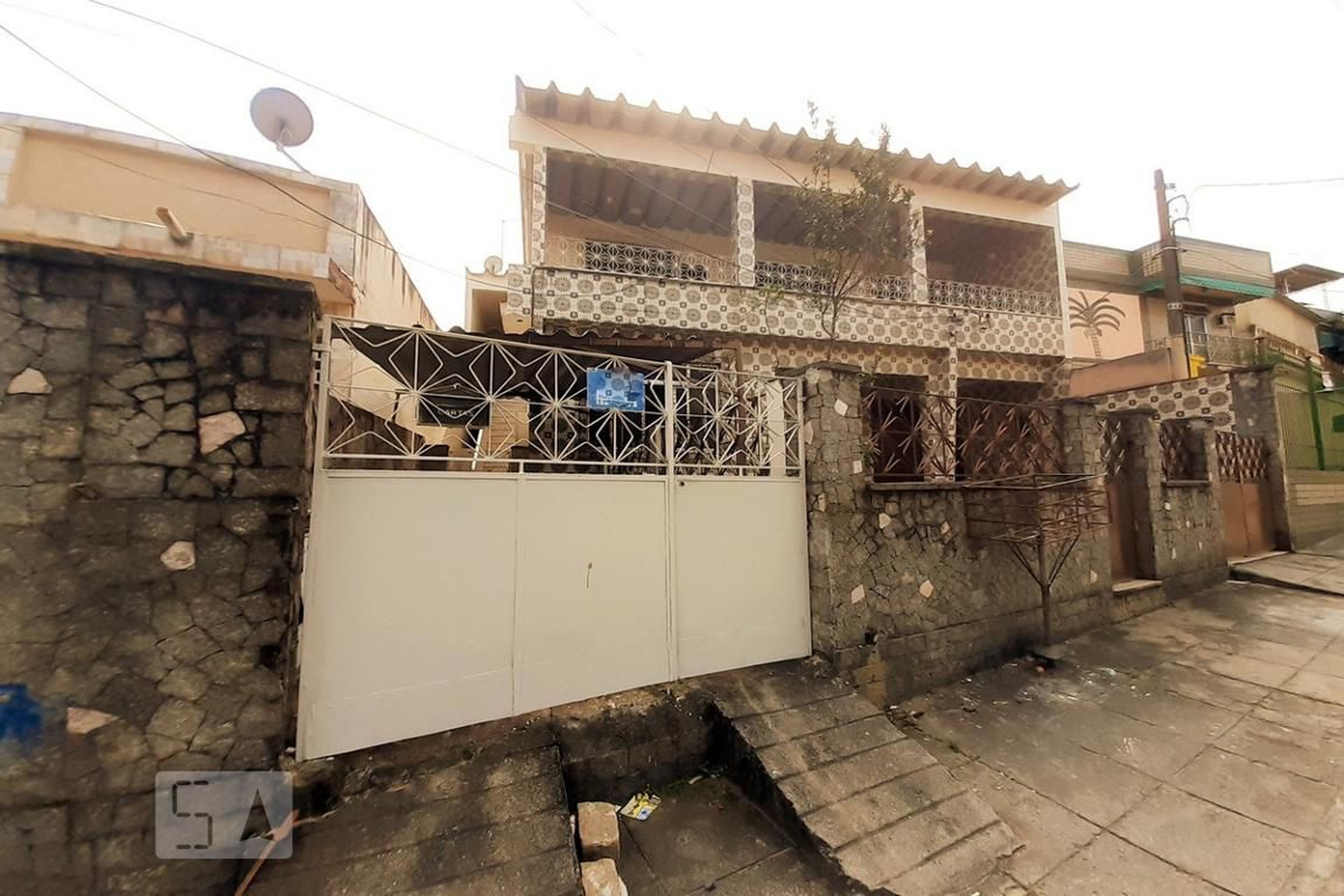 Fachada Condomínio em Rua David Saadi, 19