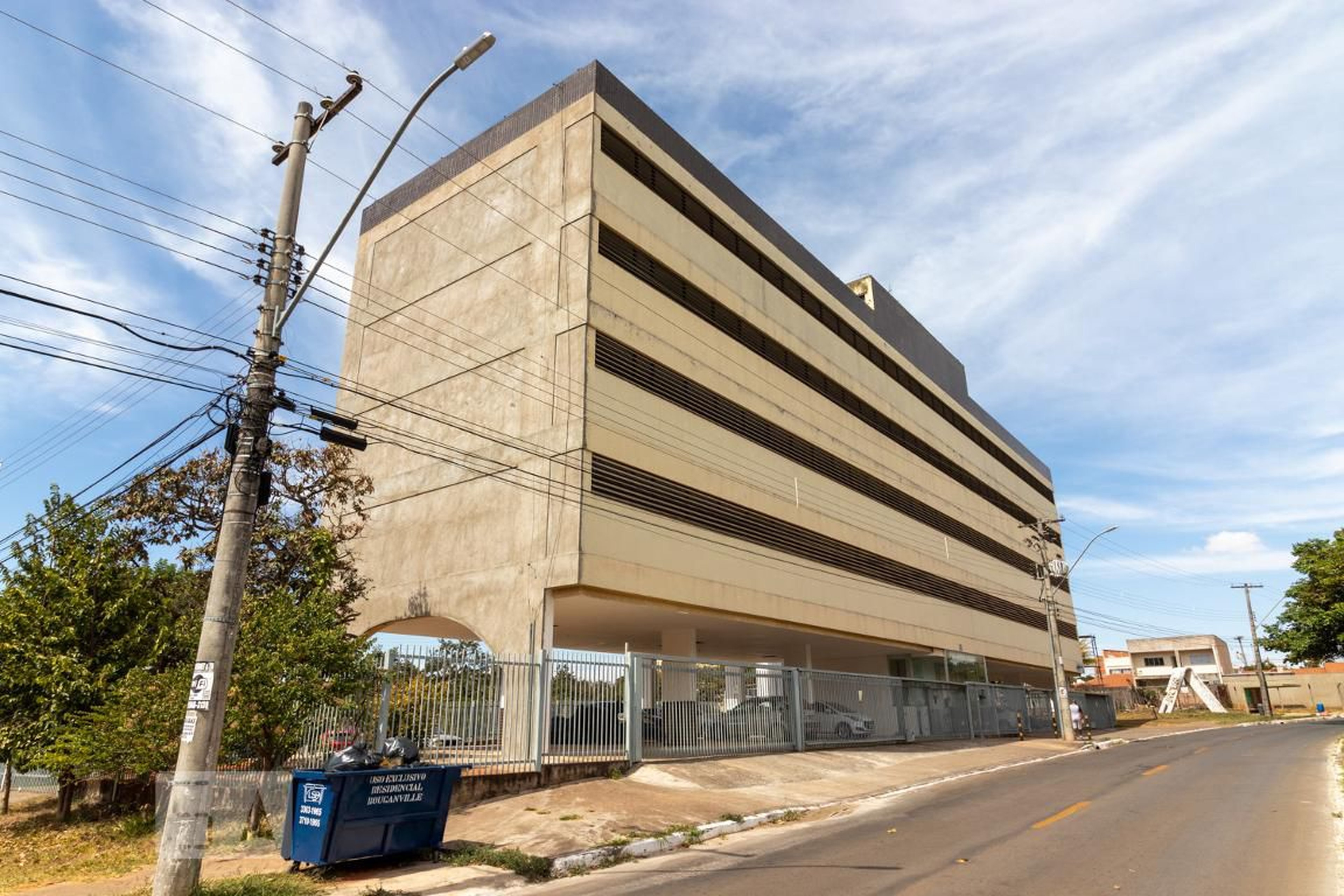 Fachada do Prédio Condomínio Bouganville