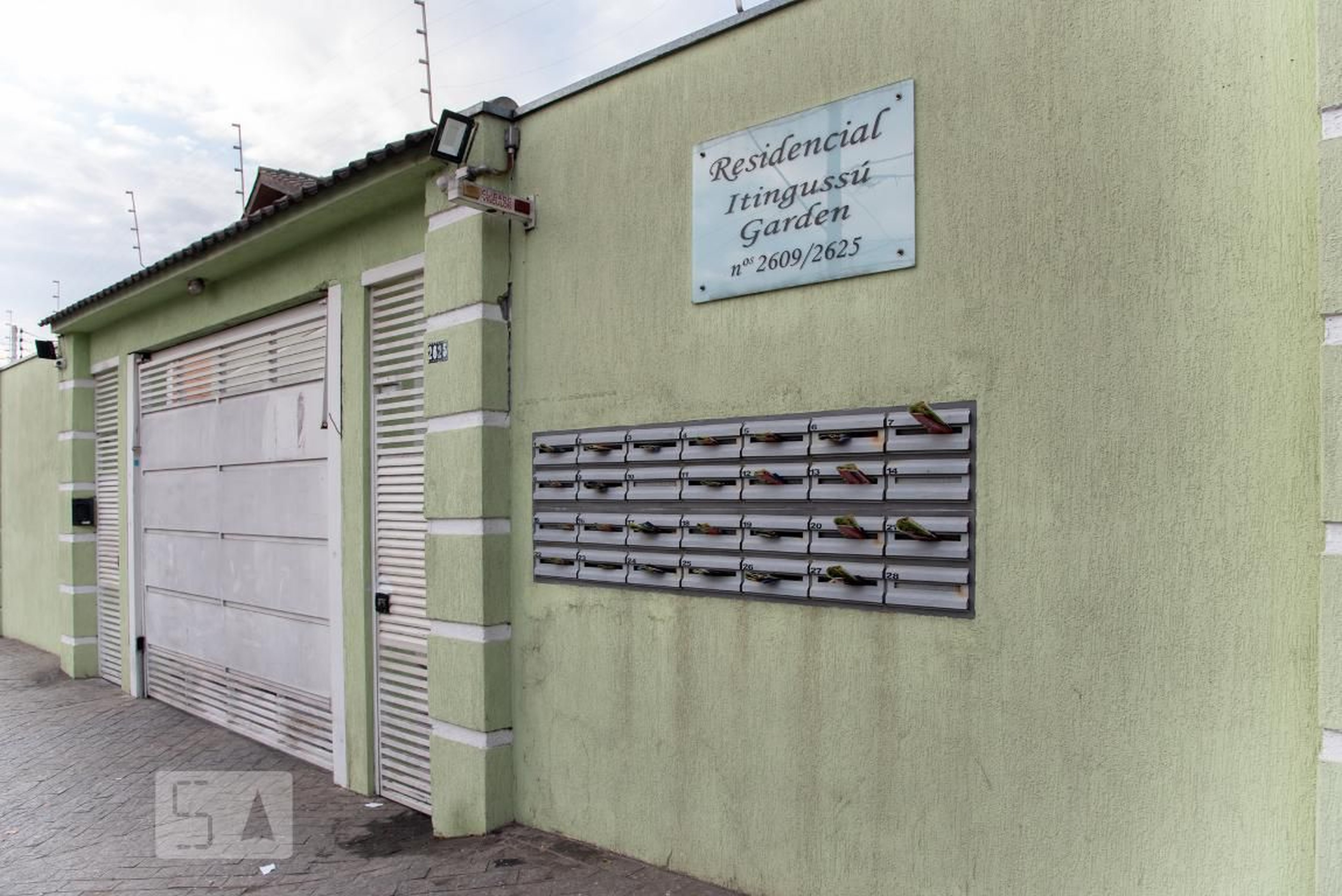 Fachada do Condomínio Condomínio Itingussú Garden