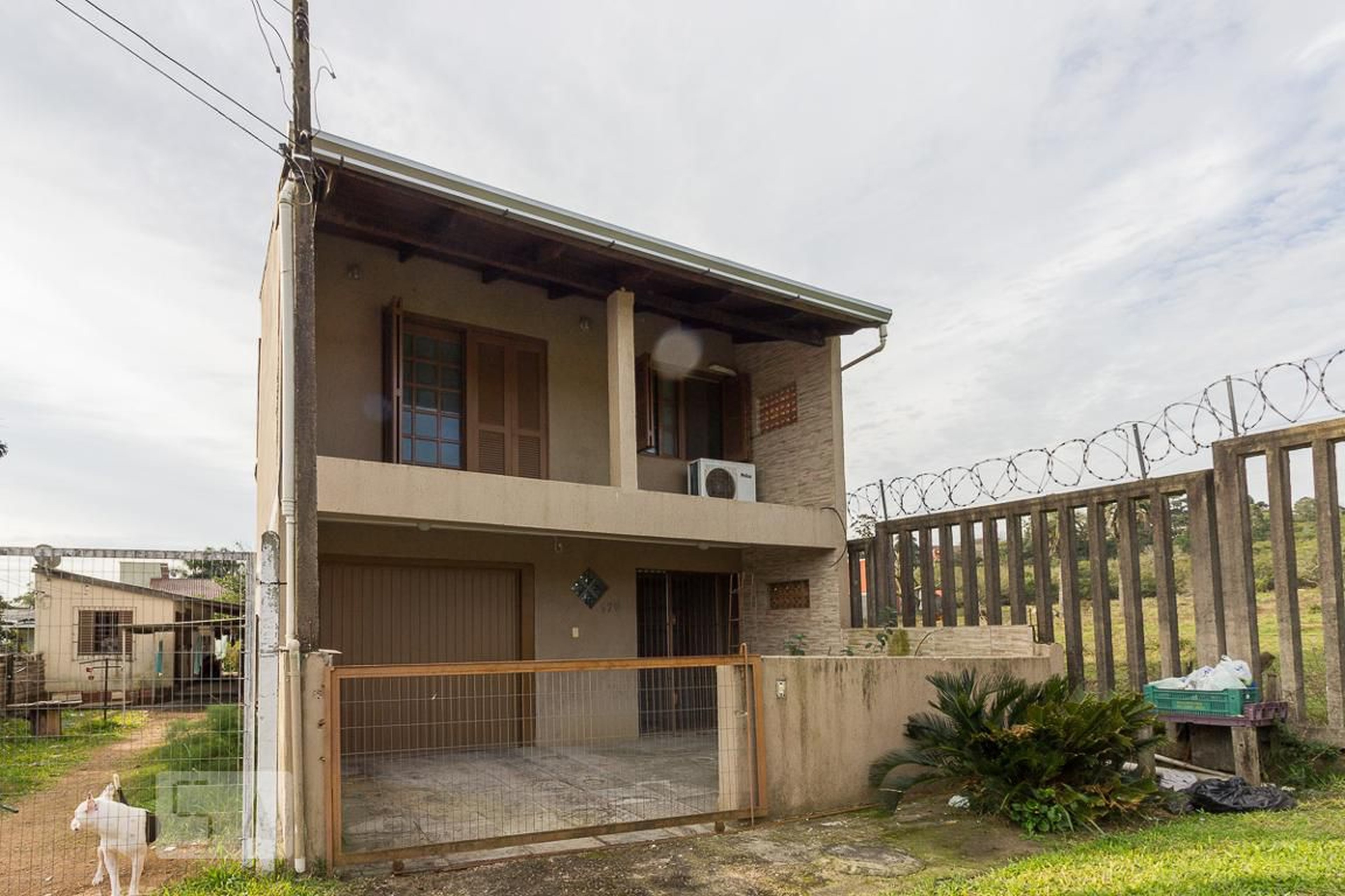 Fachada Condomínio em Rua Lilia Russovski Tessler, 170