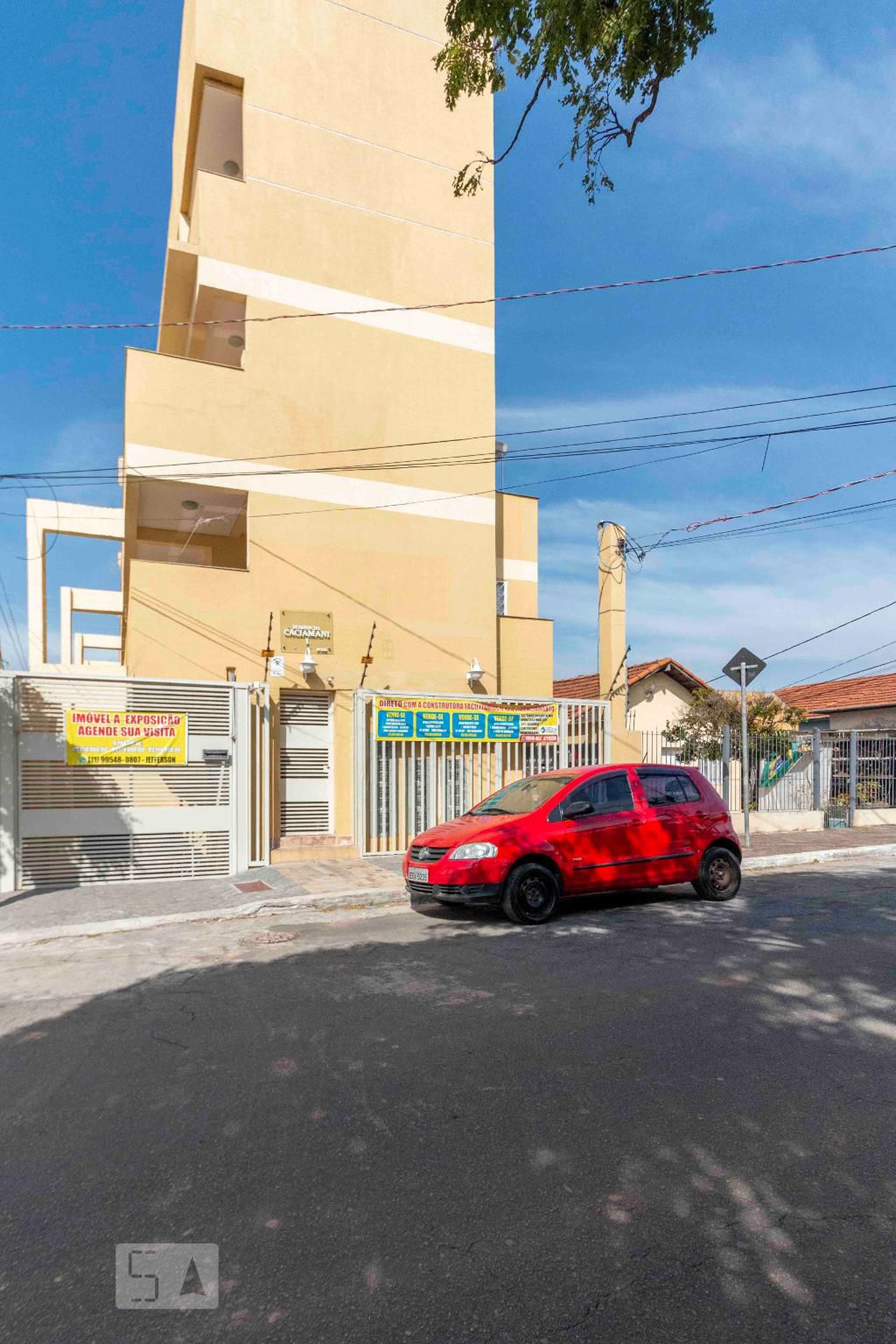 Fachada Condomínio em Rua Jupará, 246