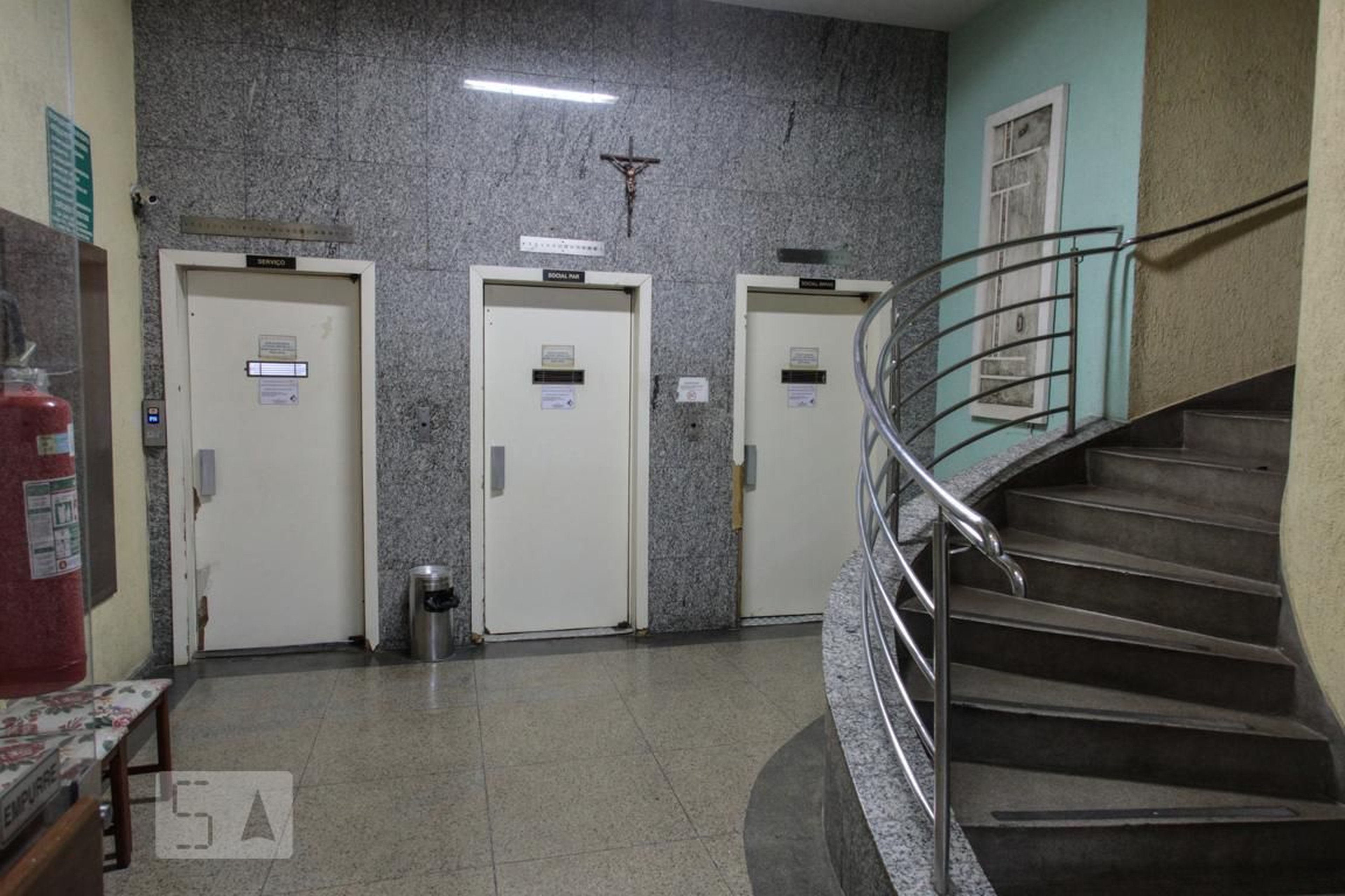 Elevador - Edifício Satélite