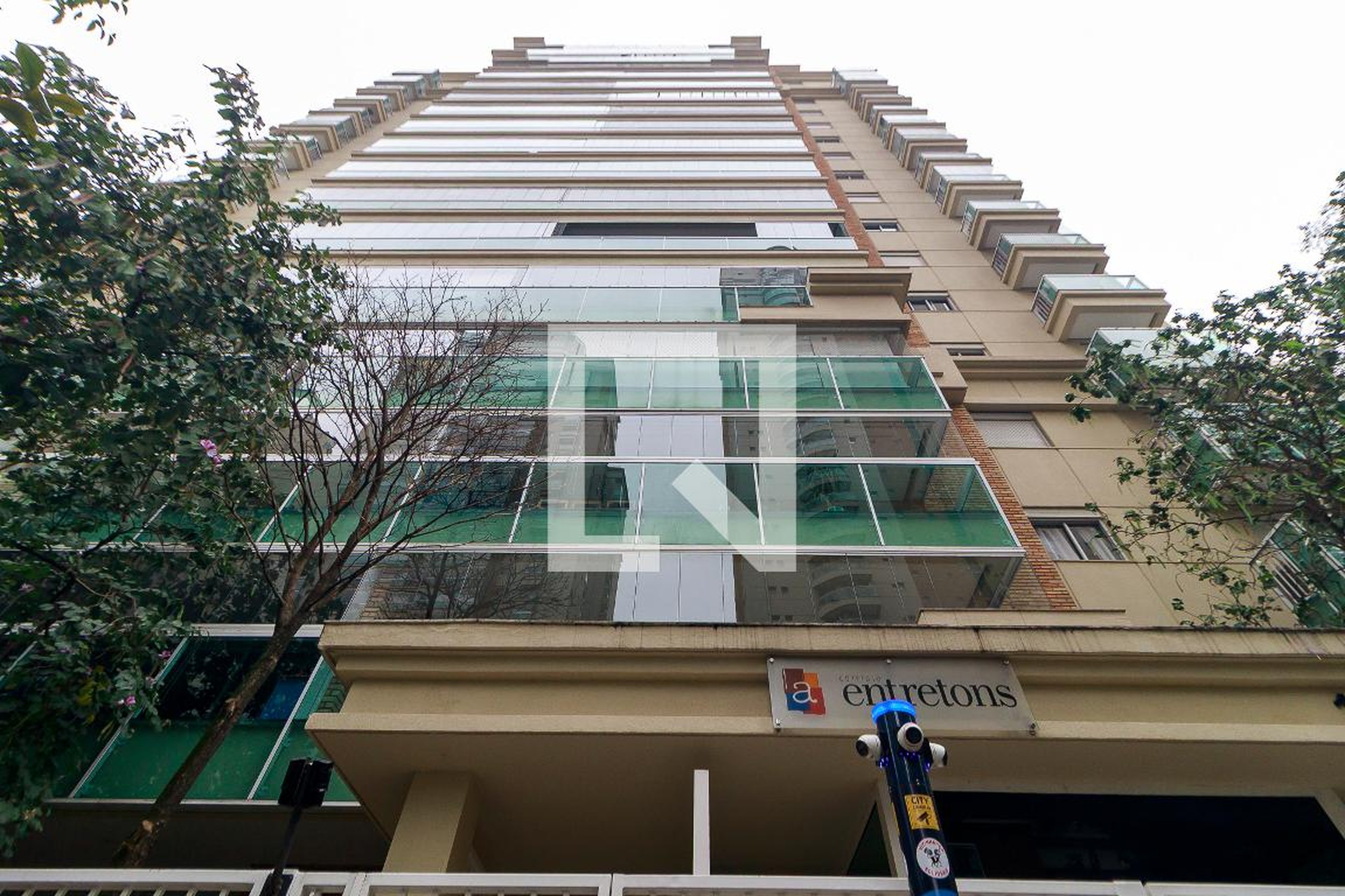 Fachada Condomínio Entretons