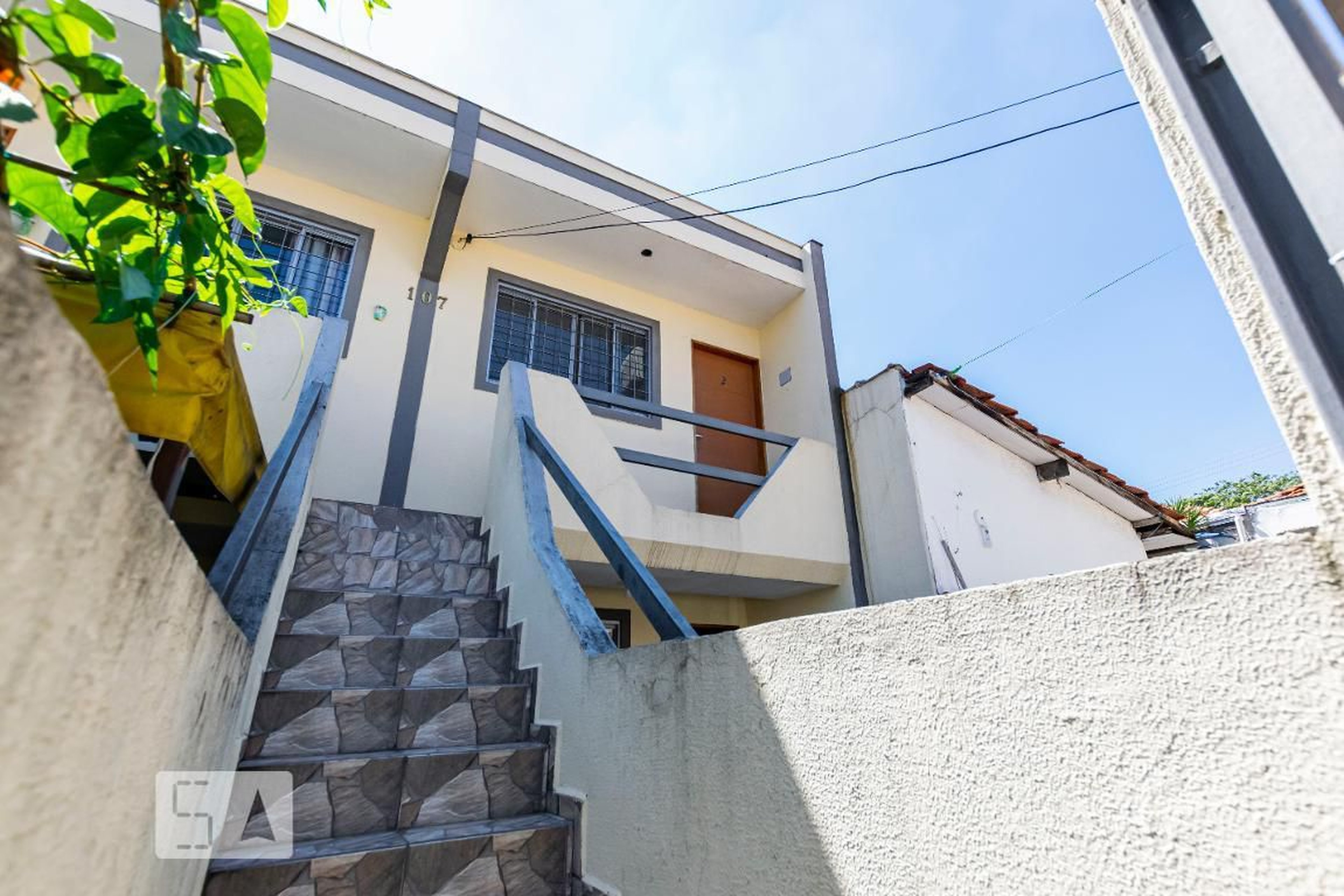 Fachada Condomínio em Rua André Luís, 107