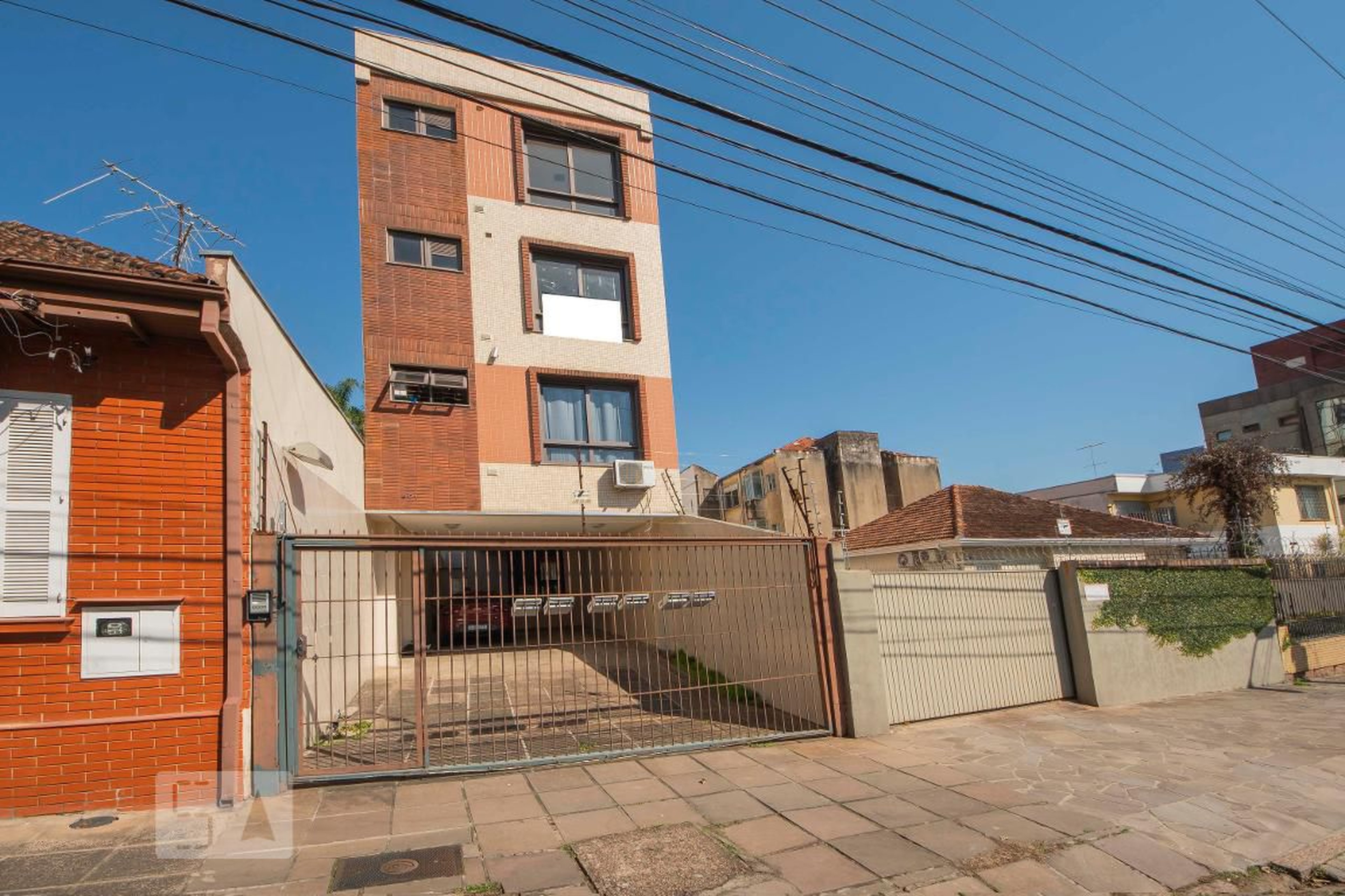 Fachada do Condomínio Condomínio em Rua Vasco da Gama, 891