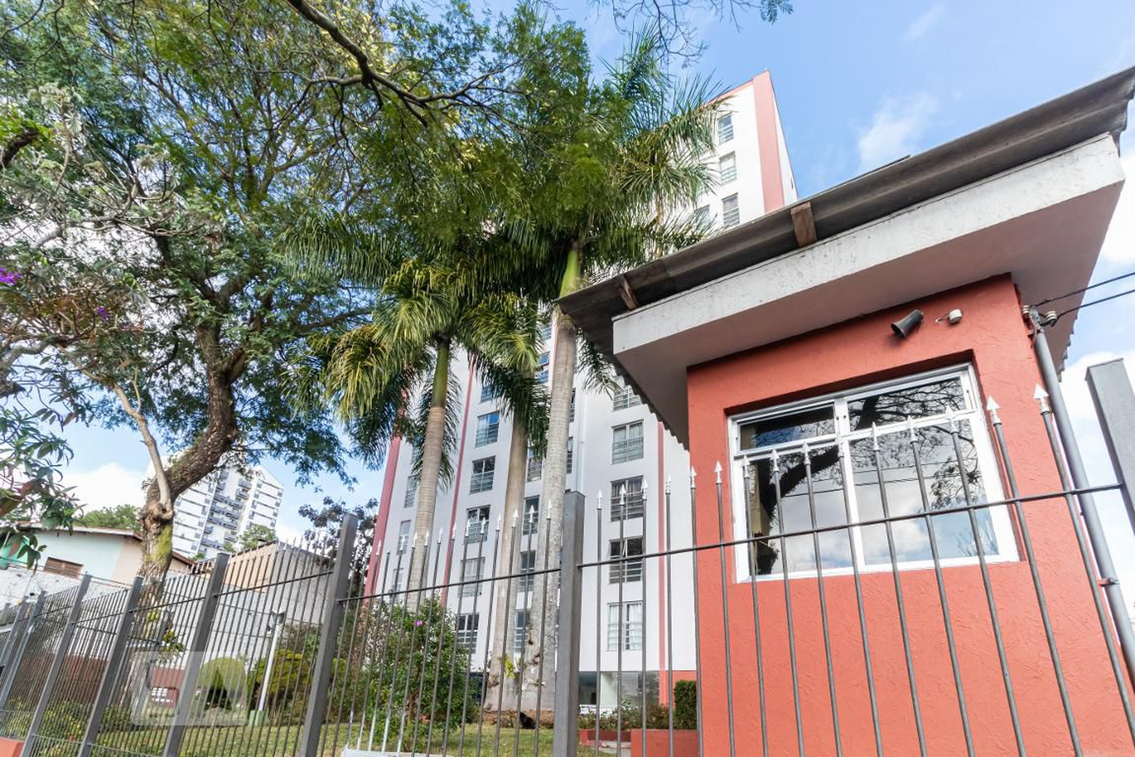 Fachada do Condomínio Edifício Belize