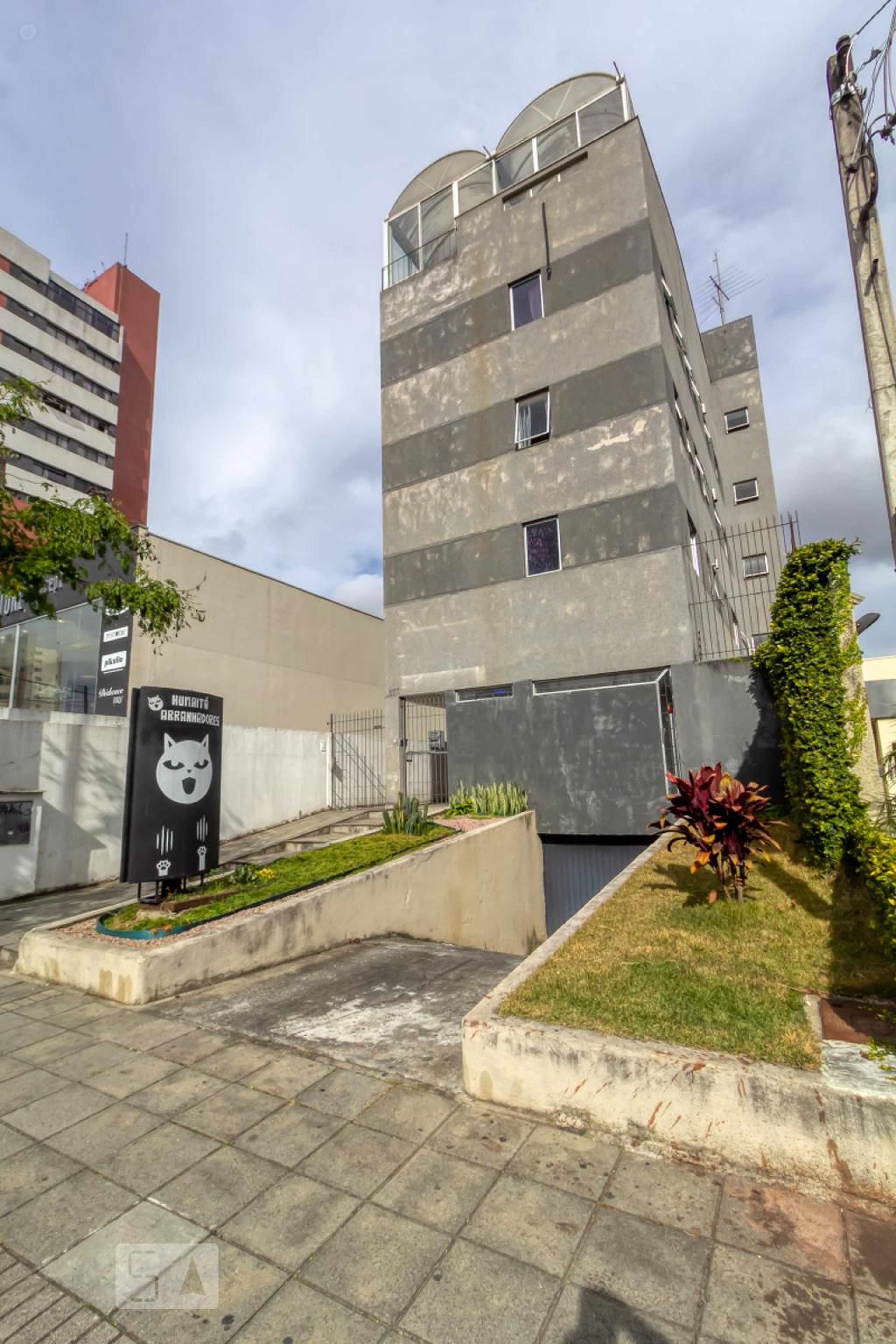 Fachada Condomínio em Alameda Doutor Carlos de Carvalho, 973