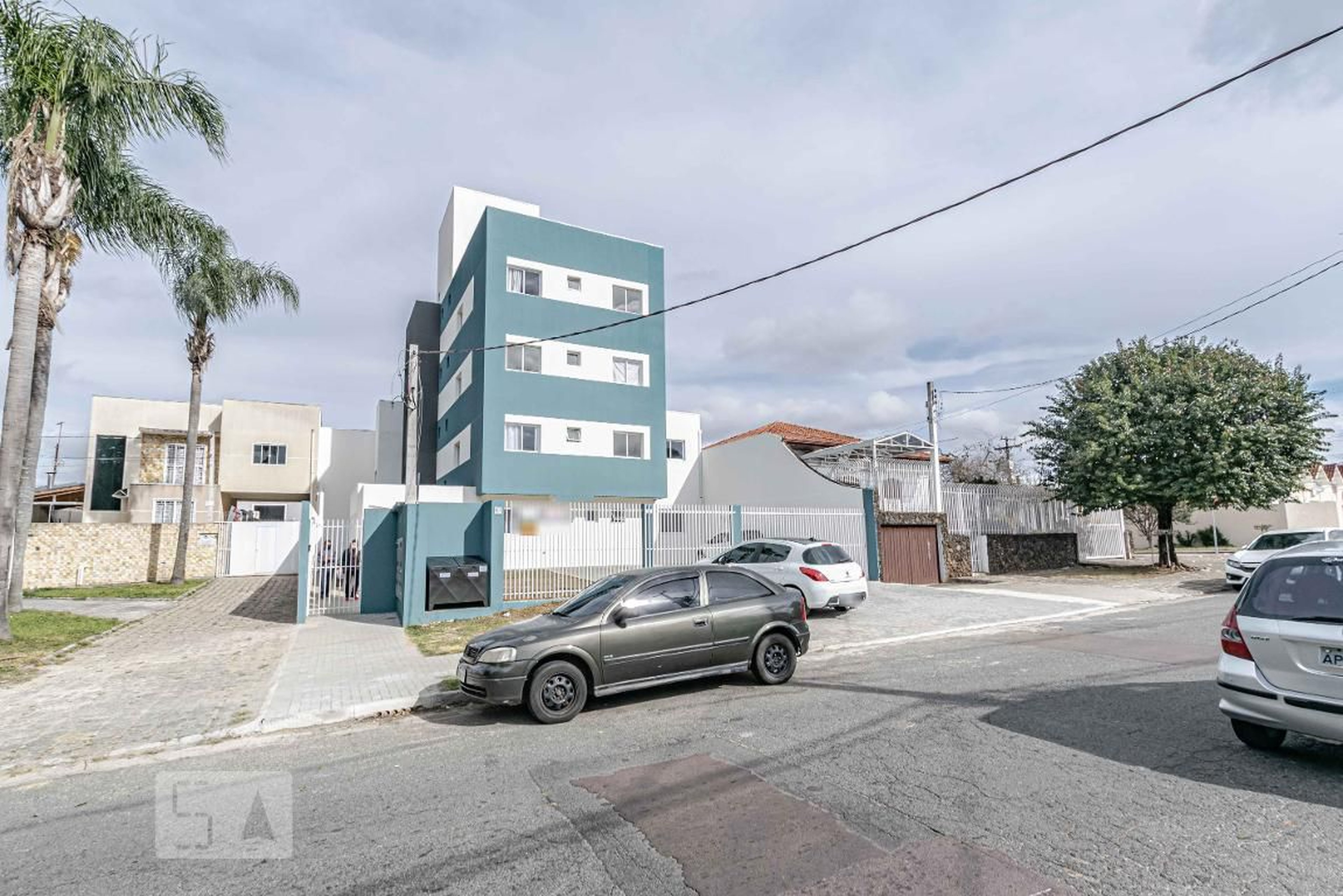 Fachada Condomínio em Rua Mario Miró, 91