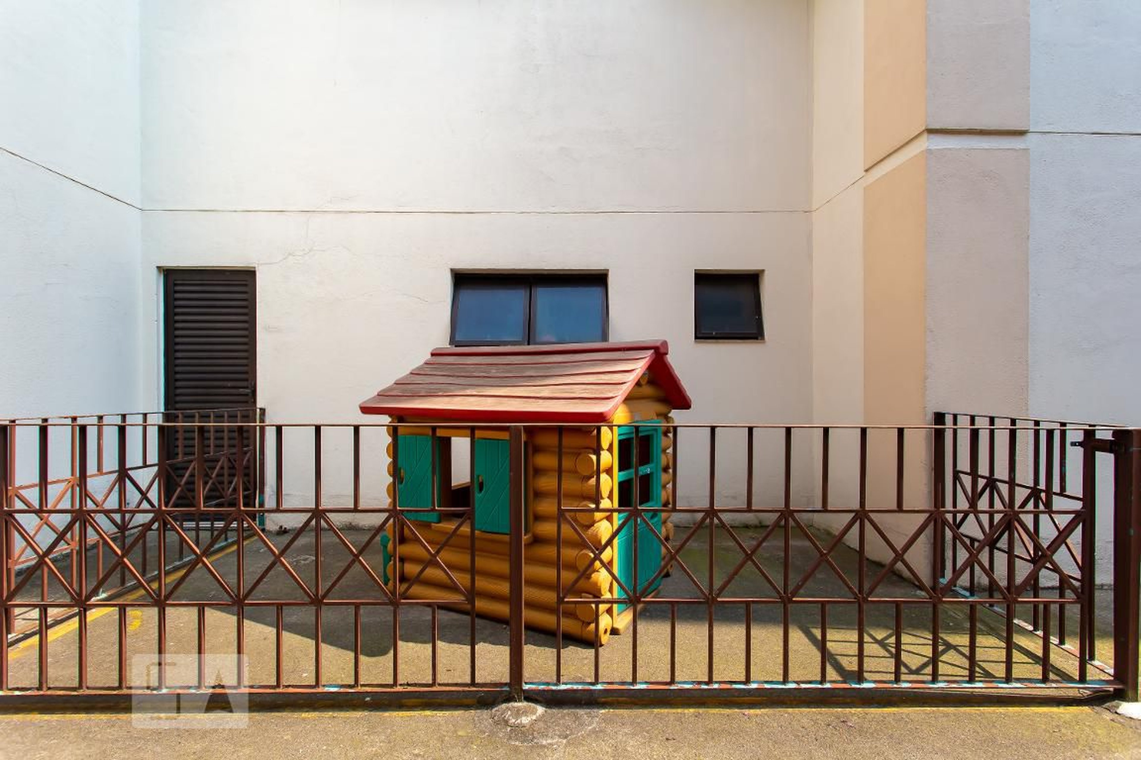 Playground - Adelia Paschoal