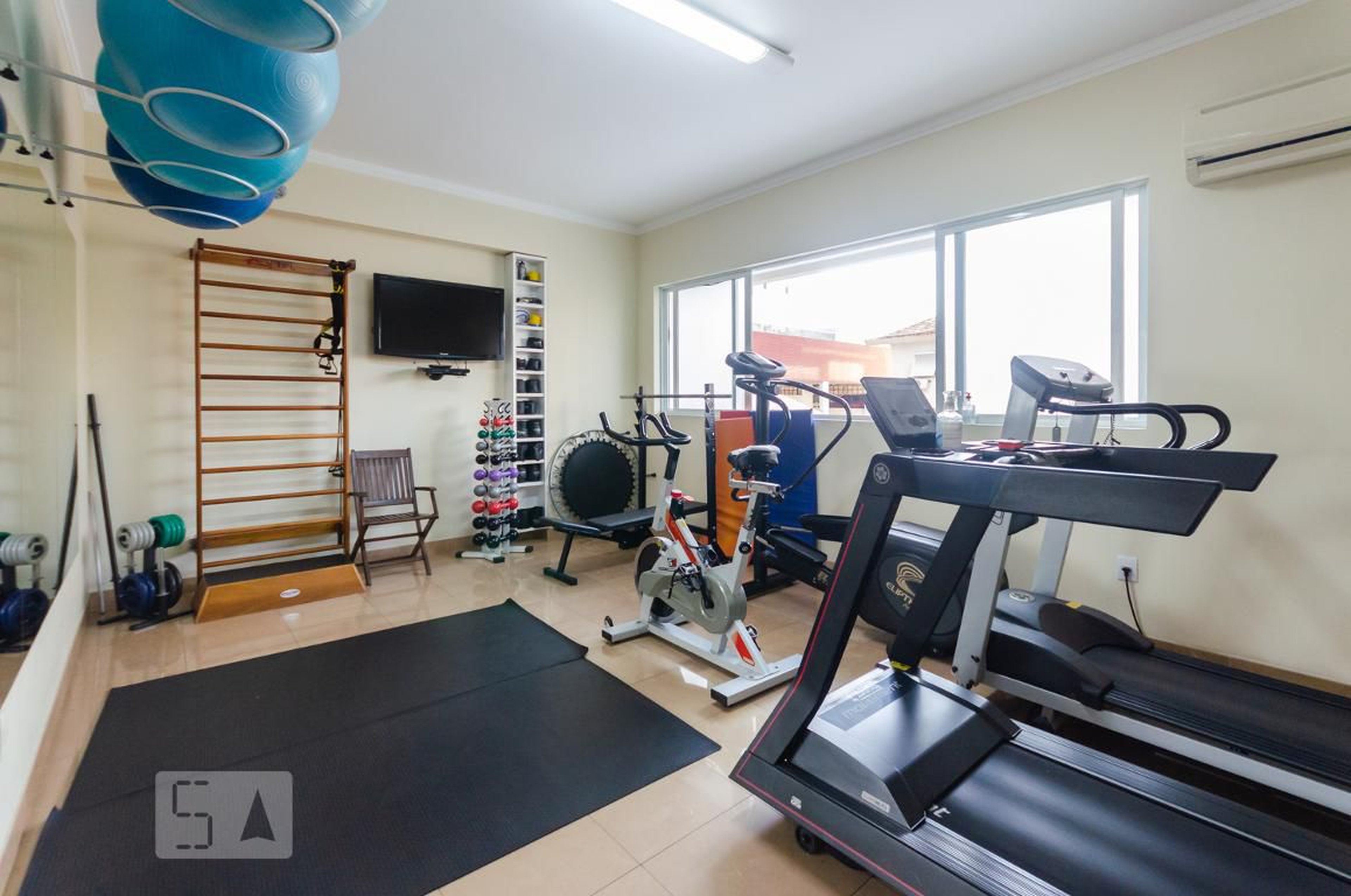 Academia - Edifício Terceira Avenida