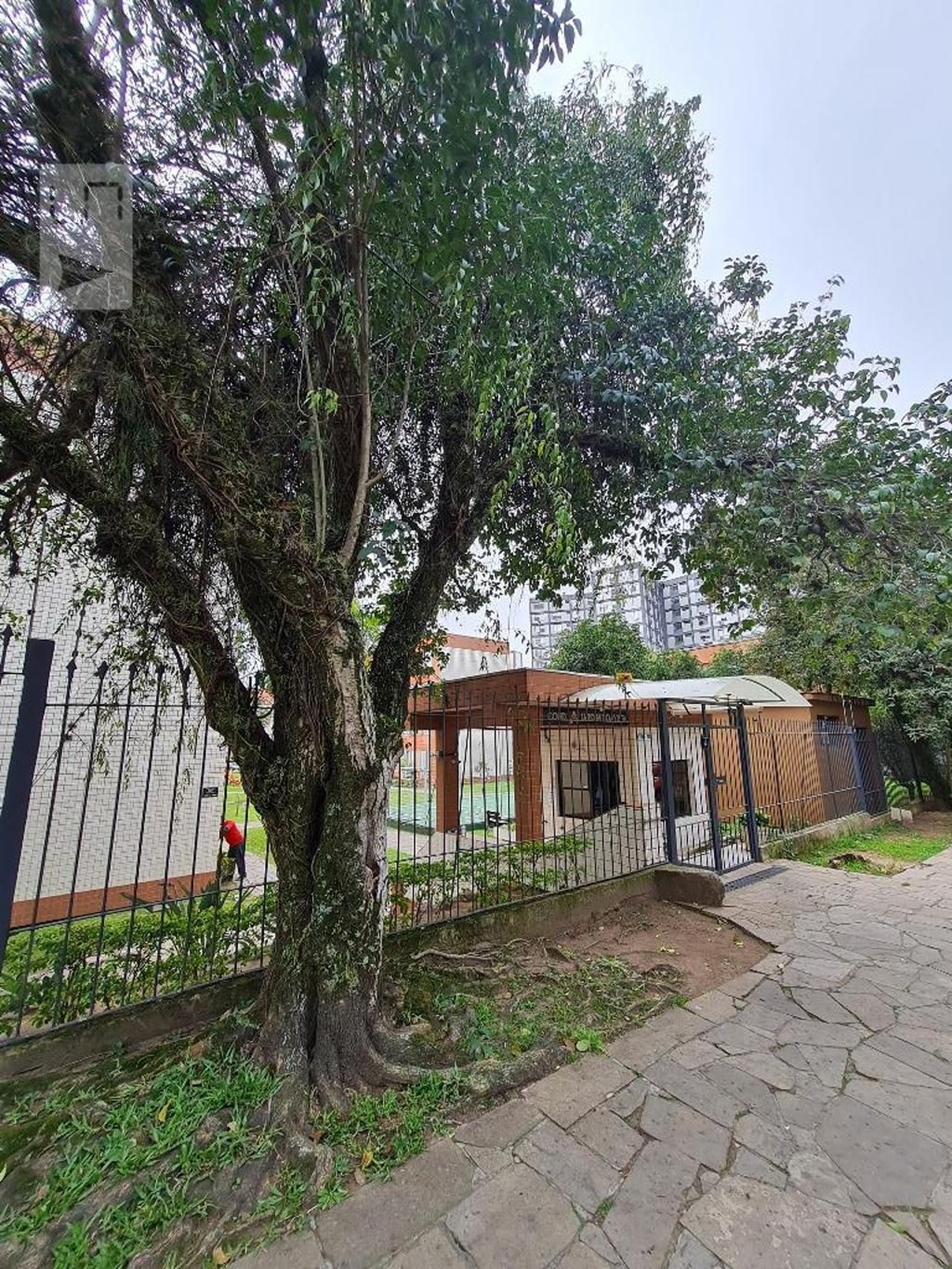 FACHADA Condomínio em Rua Anita Garibaldi, 1970