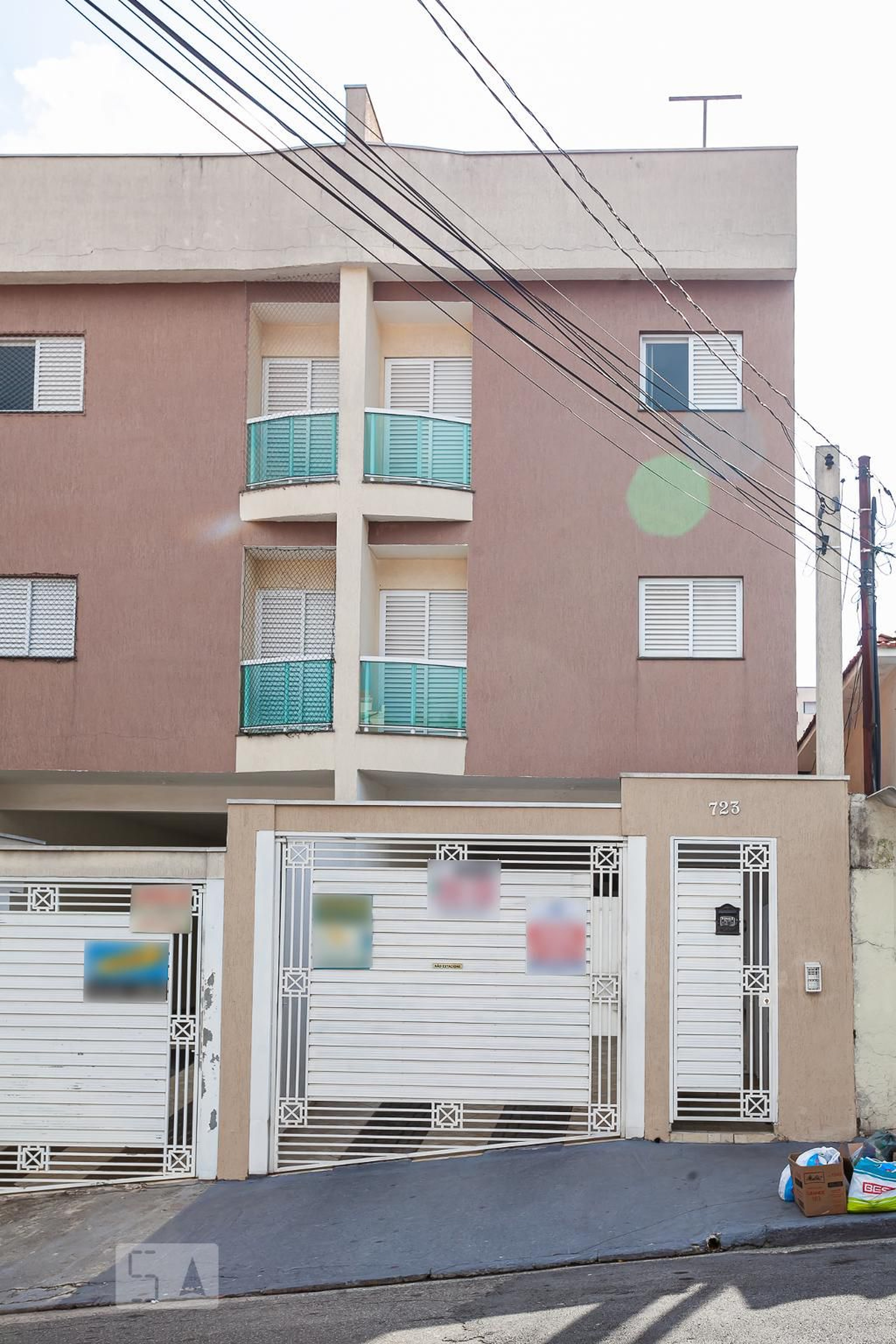 Fachada Condomínio em Rua Laureano, 723