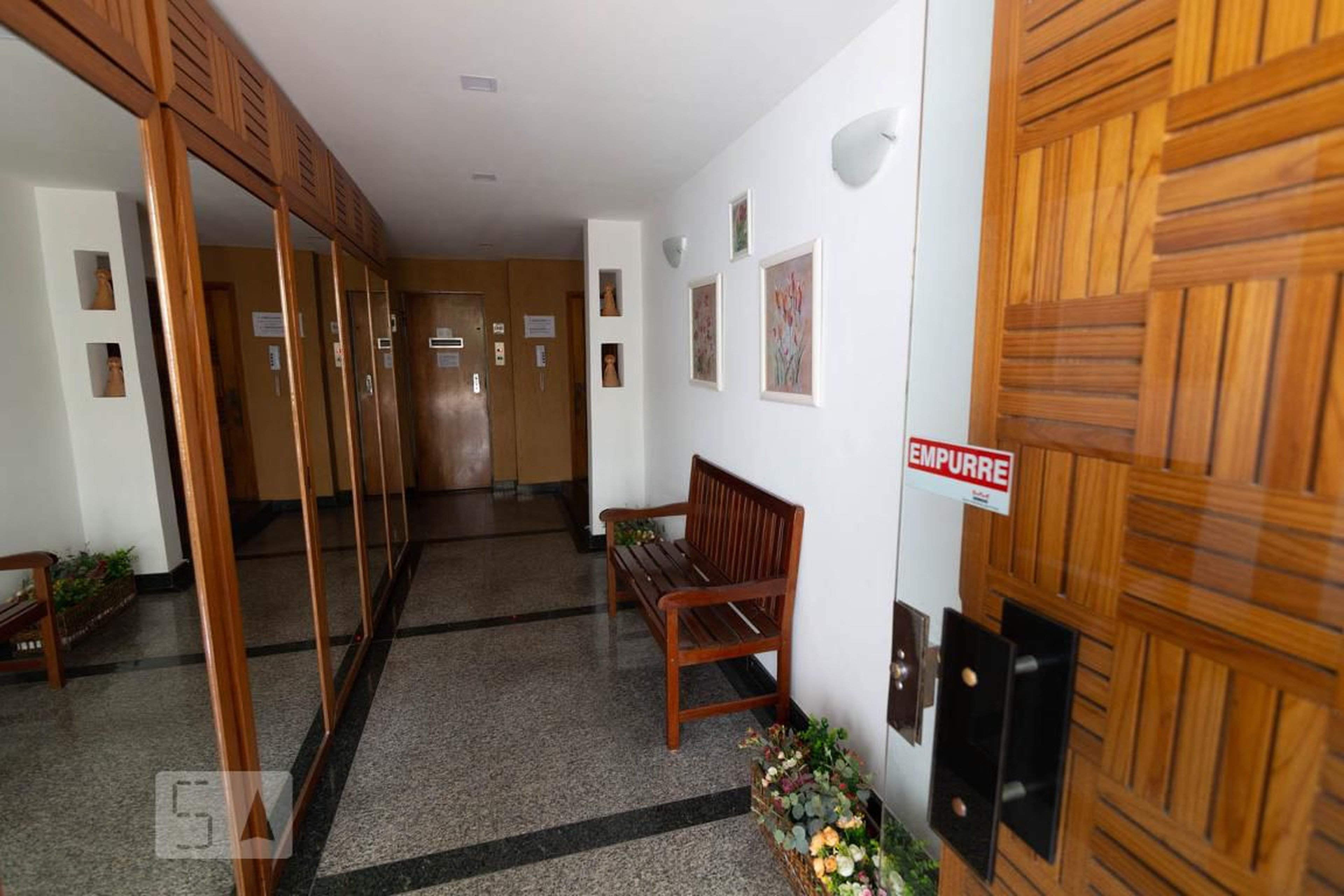 Hall - Edifício Penedo