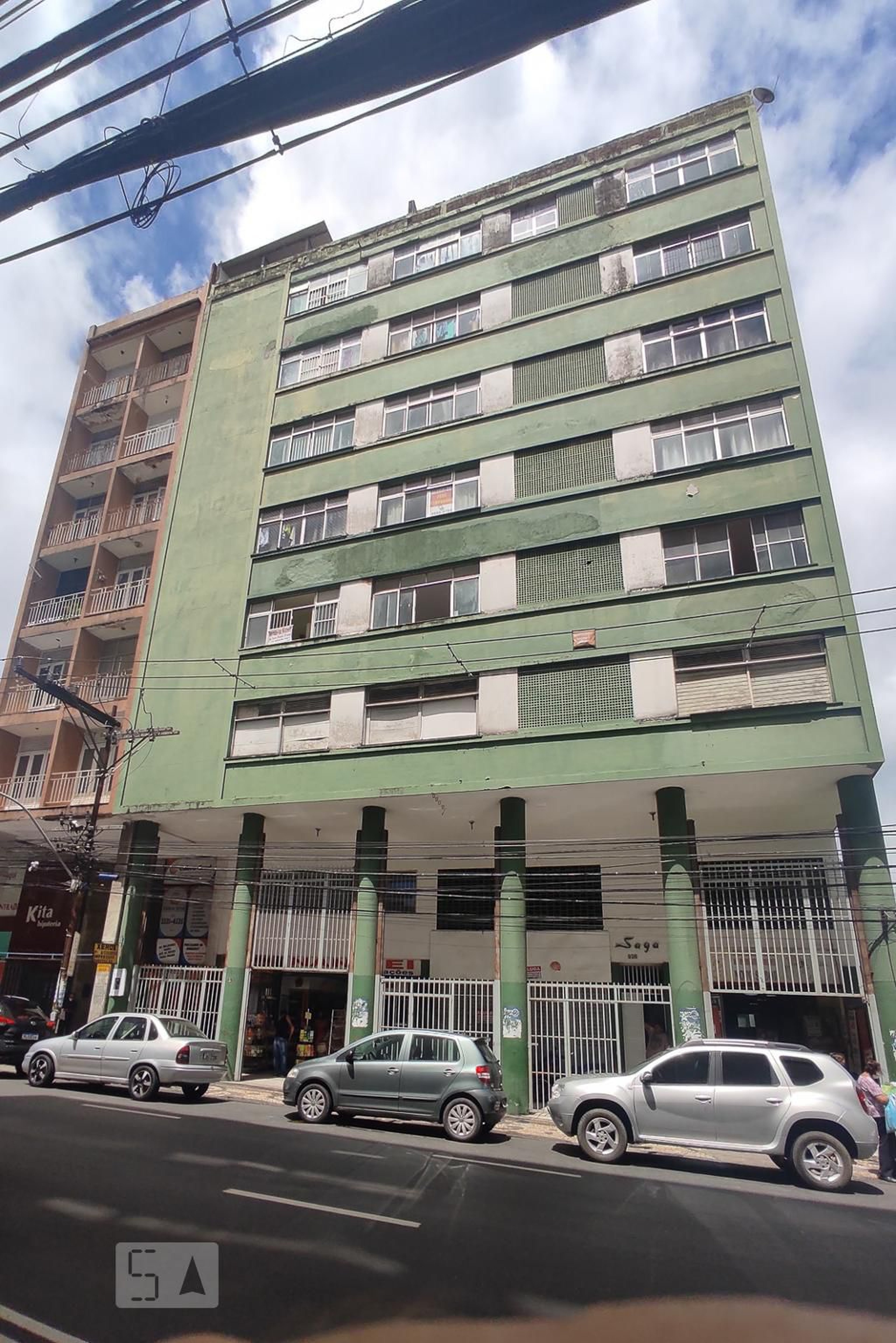 Fachada Condomínio em Rua da Forca, 42