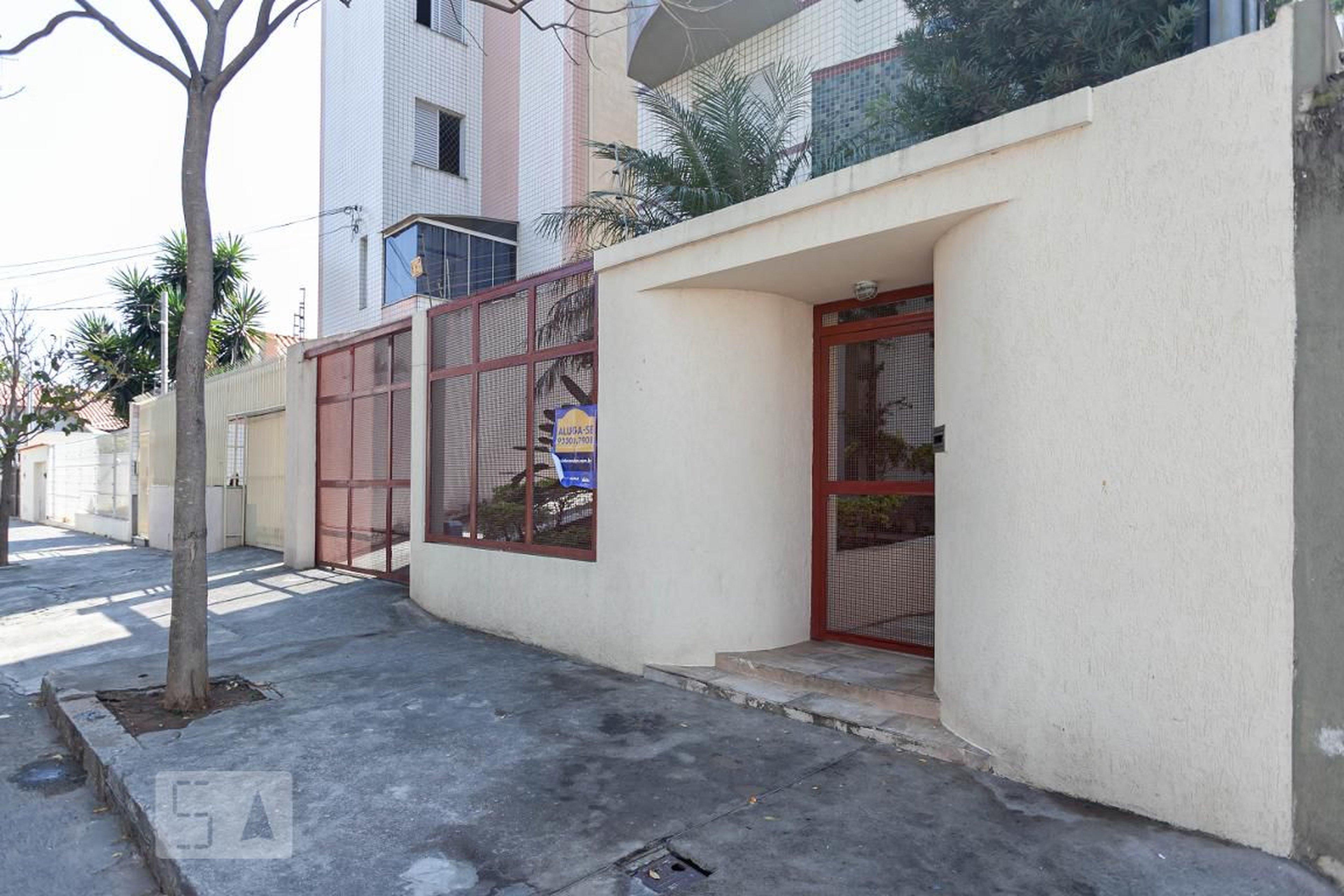 Fachada Condomínio em Rua Tenente Vitórino, 199