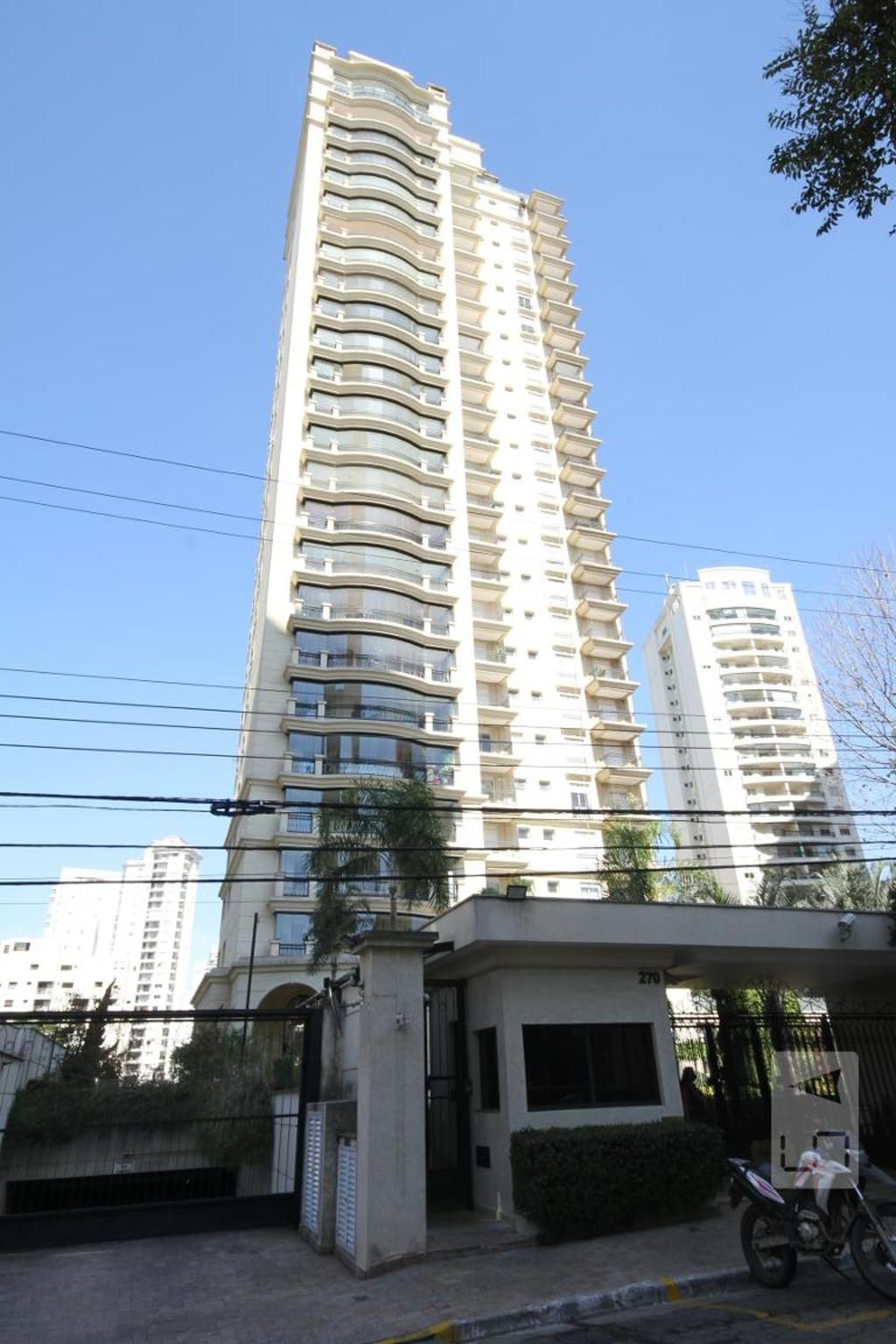 Fachada Condomínio Palazzo Reale