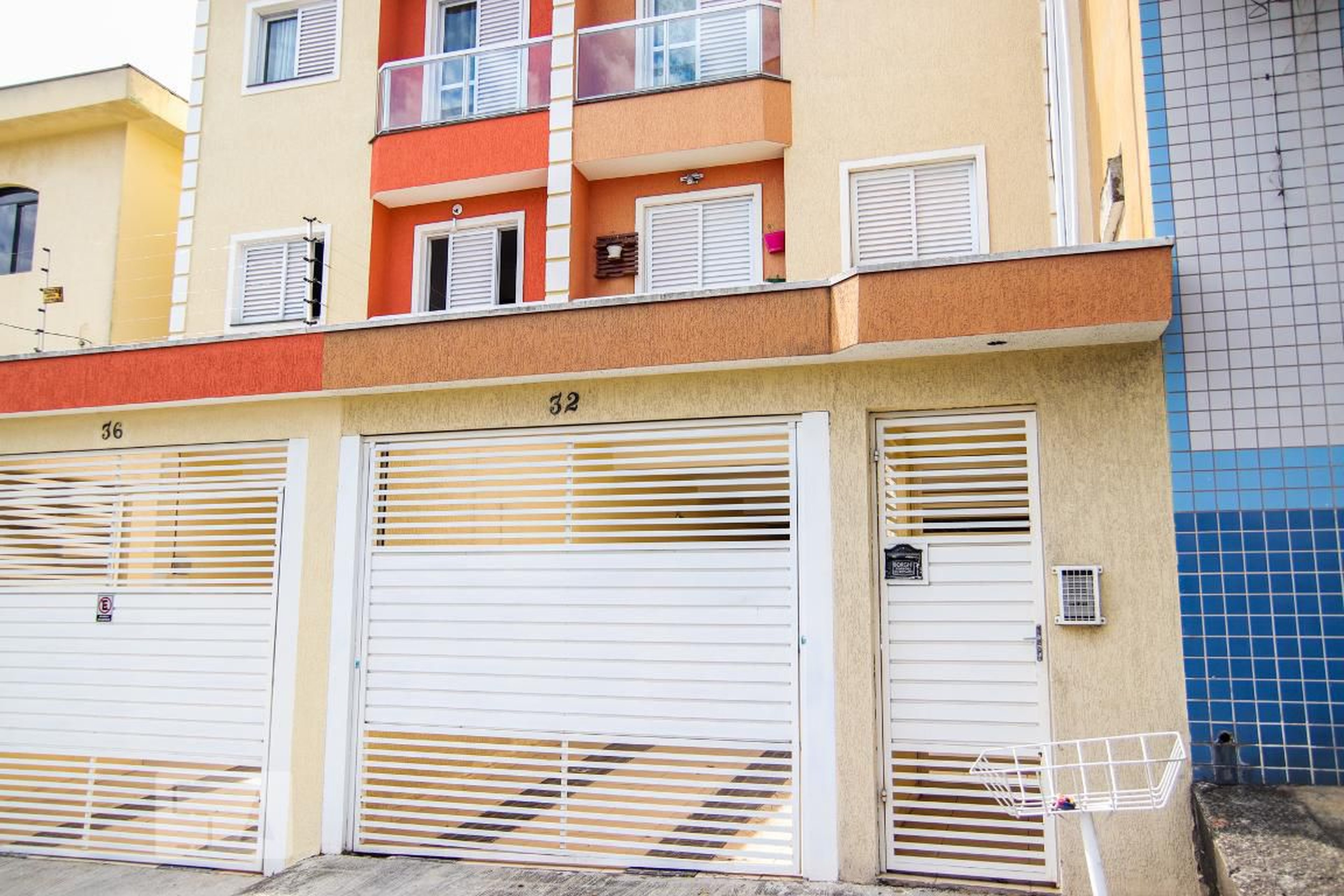 Fachada Condomínio em Rua Itapira, 32