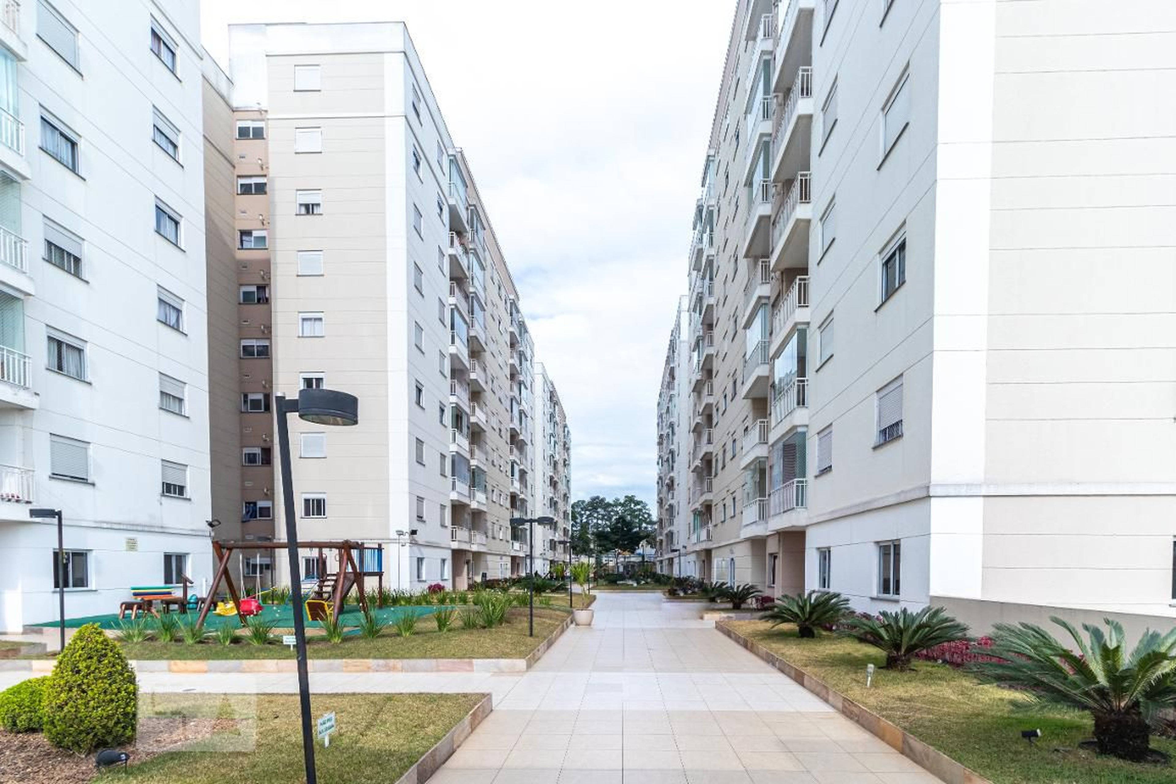 Fachada do Condomínio Condomínio em Rua Herbert Frazer, 73