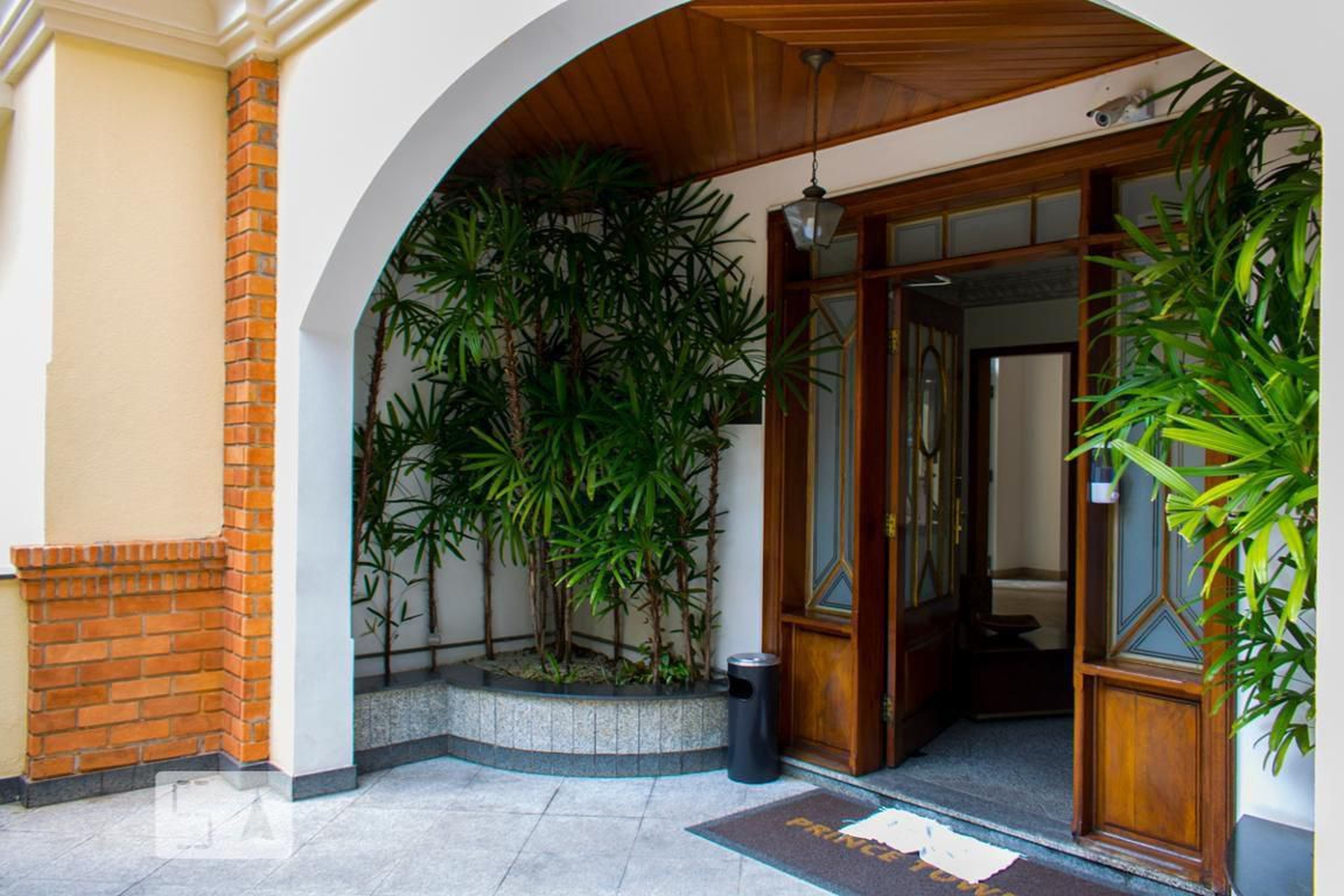 Entrada social - Prince Tower