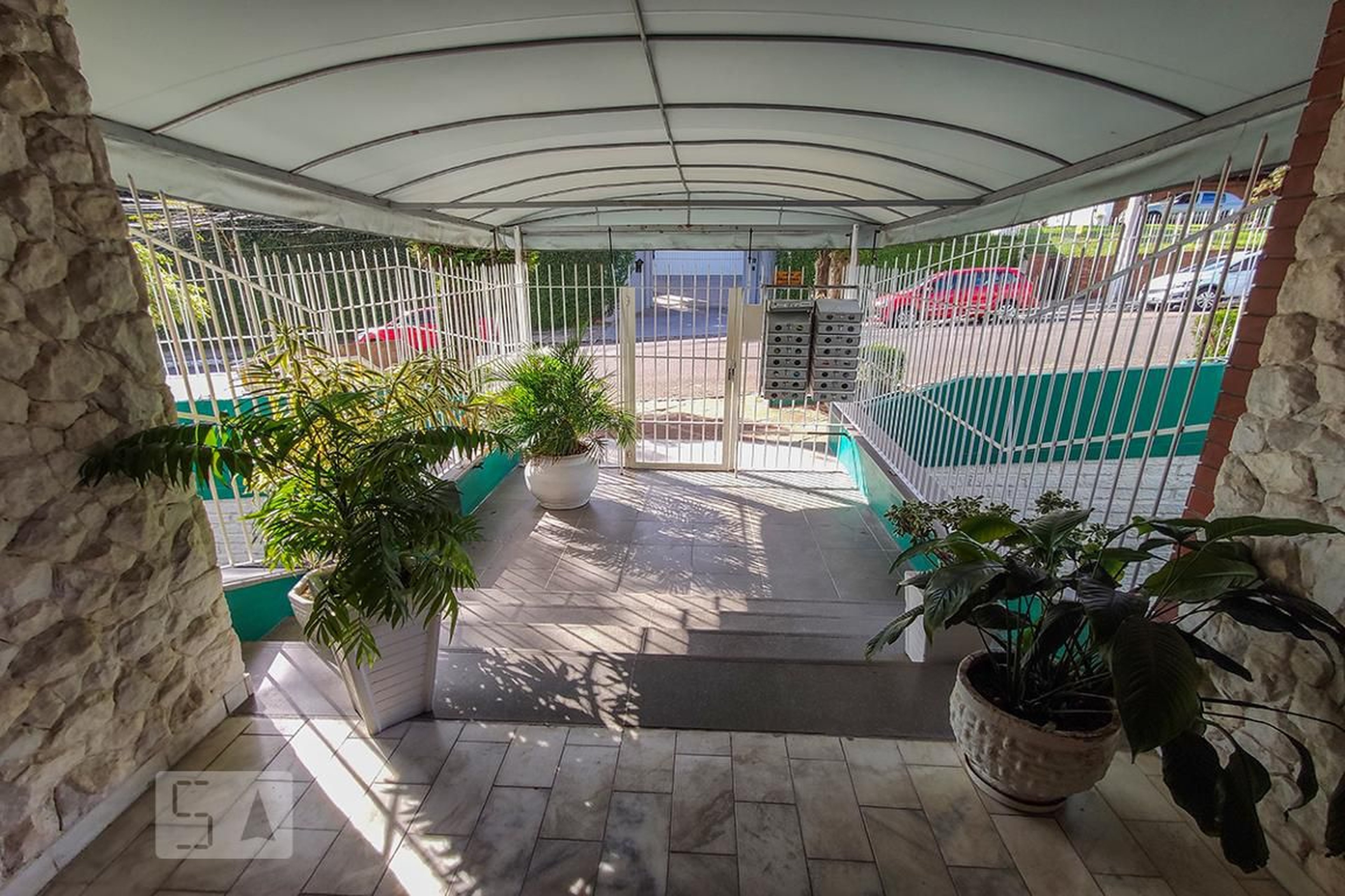 Hall de Entrada - Ed. MONTE CARLO