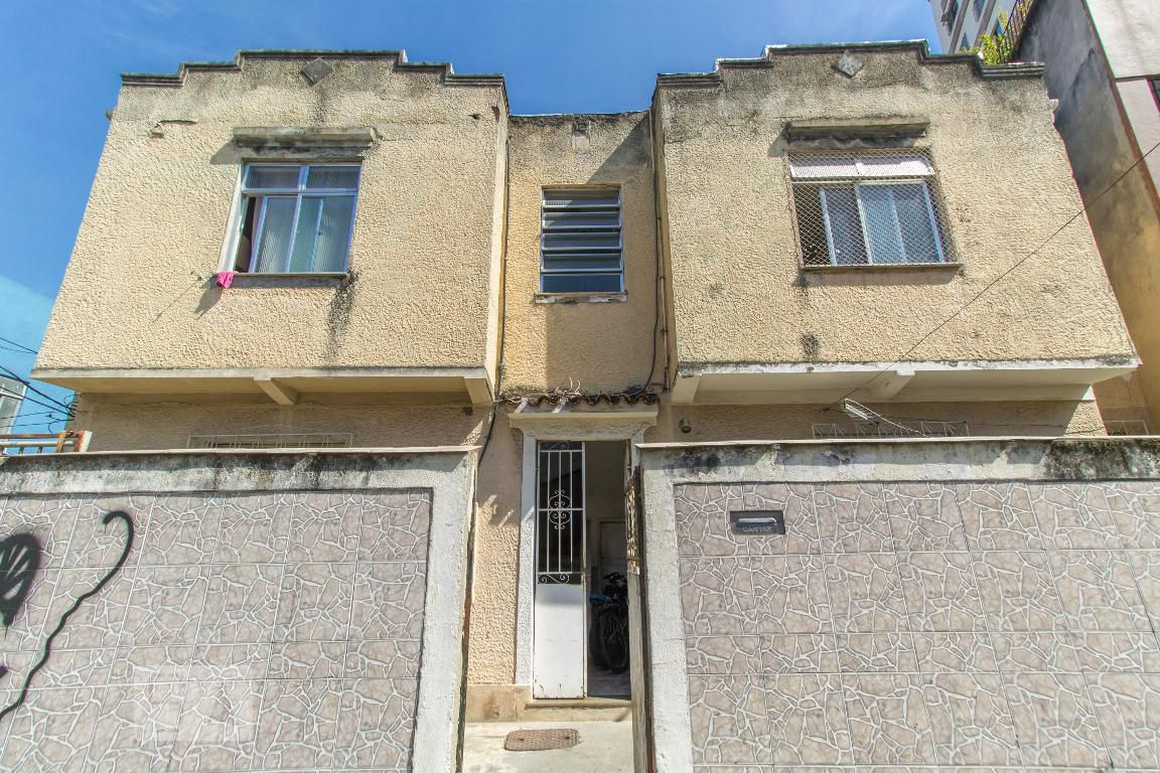 Fachada Condomínio em Rua São Joaquim, 27