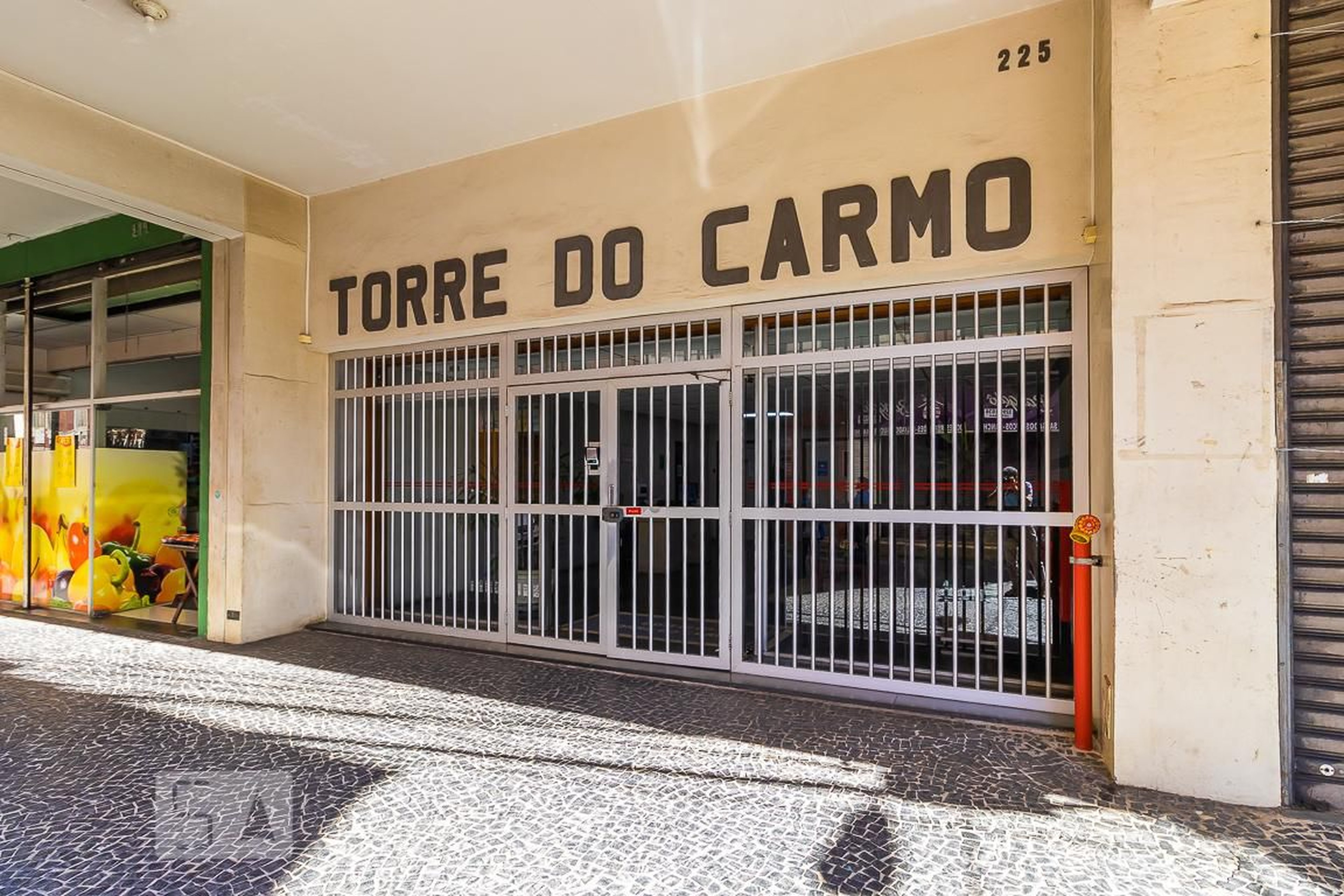 Fachada Condomínio em Rua Barreto Leme, 1141