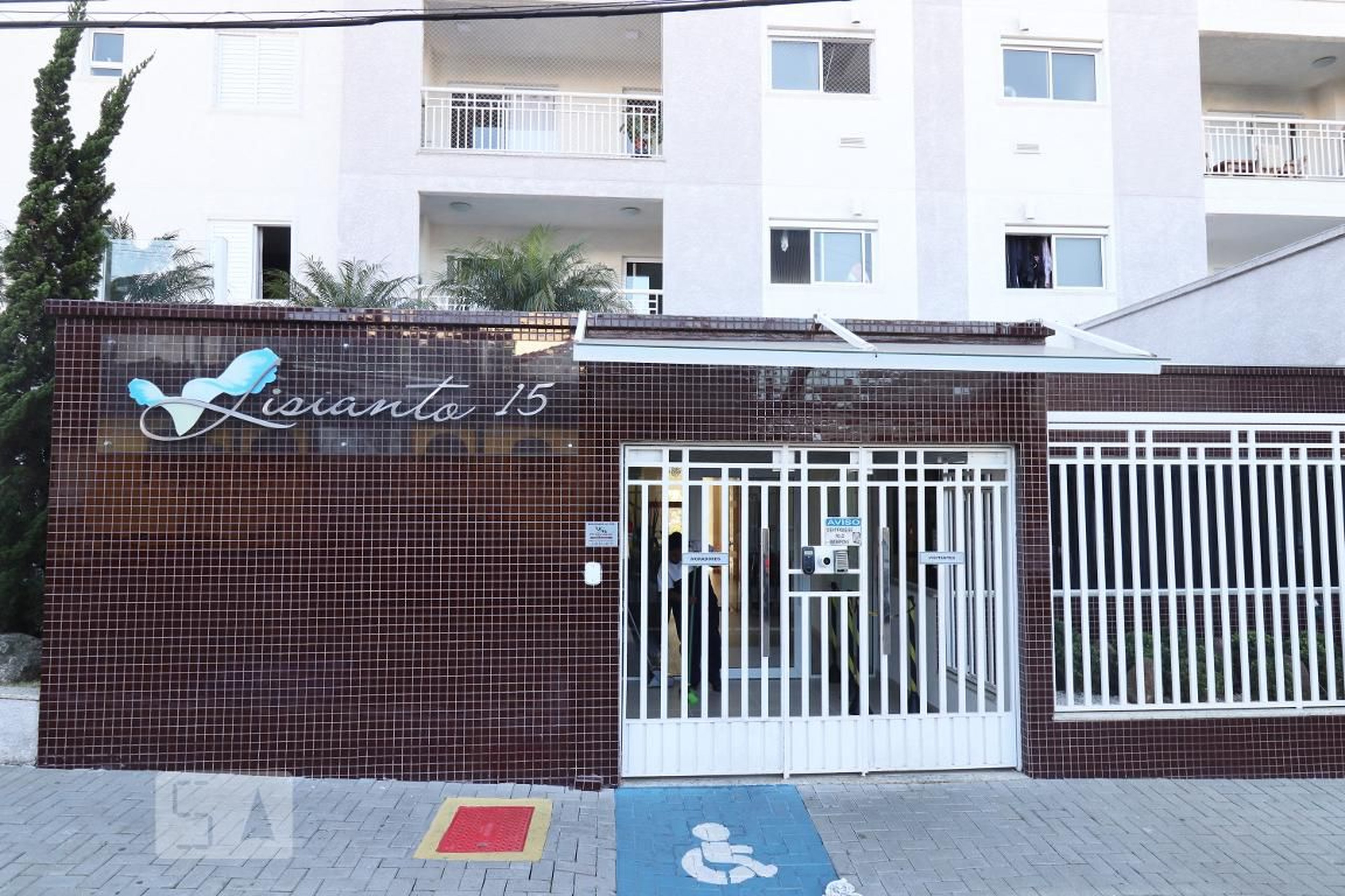 Fachada Condomínio Lisianto