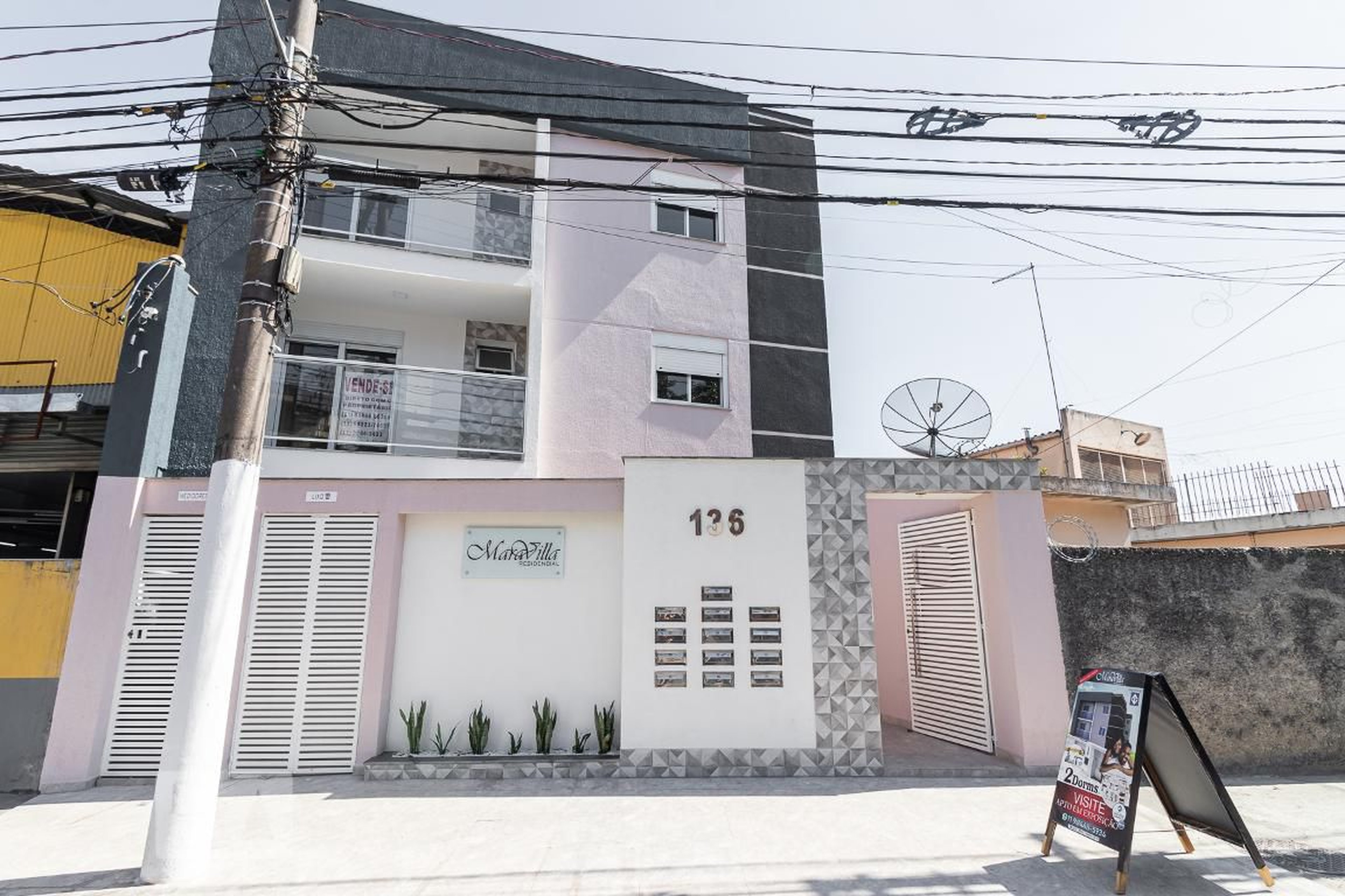 Fachada do Condomínio Condomínio Maravilha Residencial