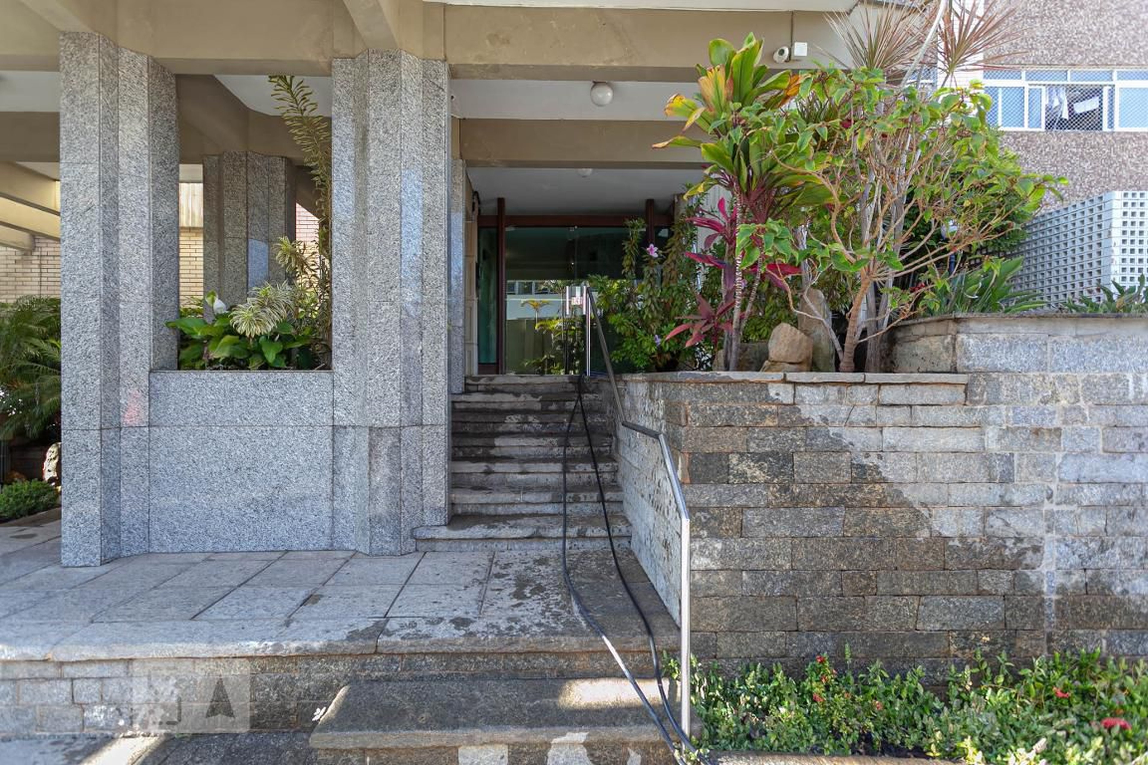 Entrada - Ed. Álamo