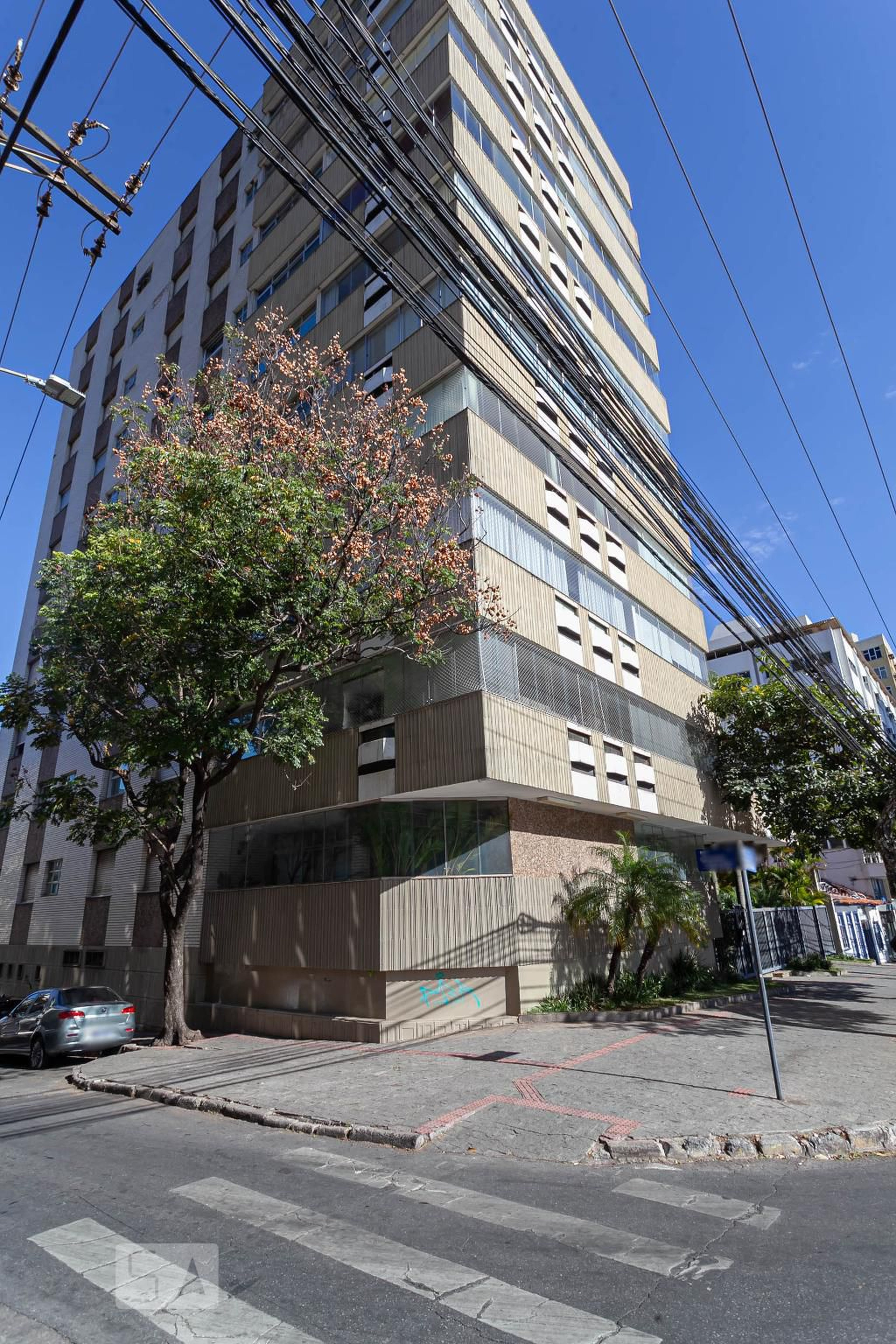 Fachada do prédio Condomínio Ed. Álamo