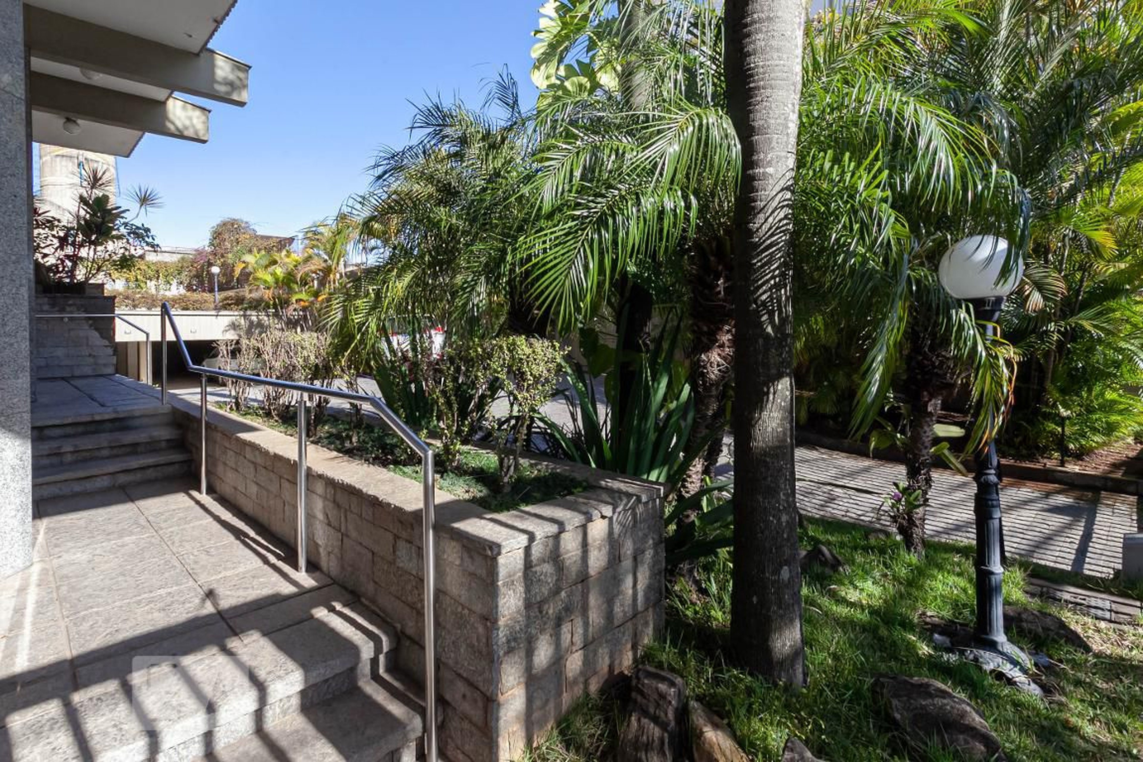 Hall de entrada - Ed. Álamo