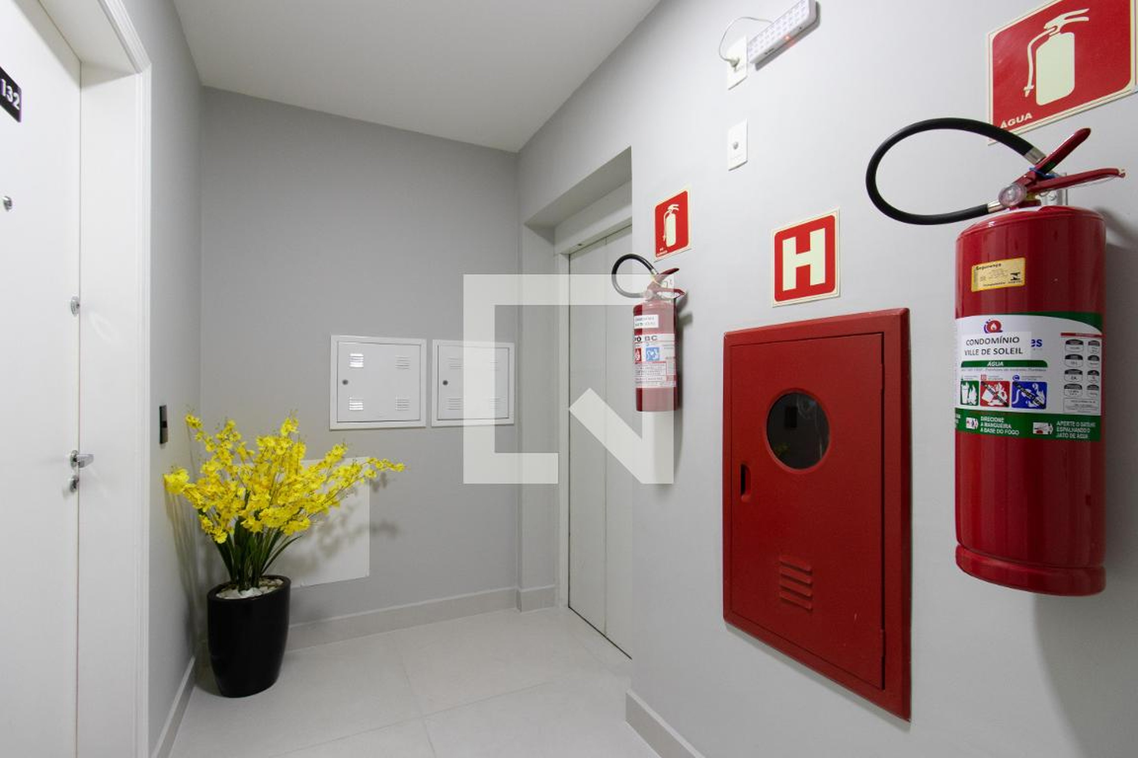 Hall - Ville de Soleil