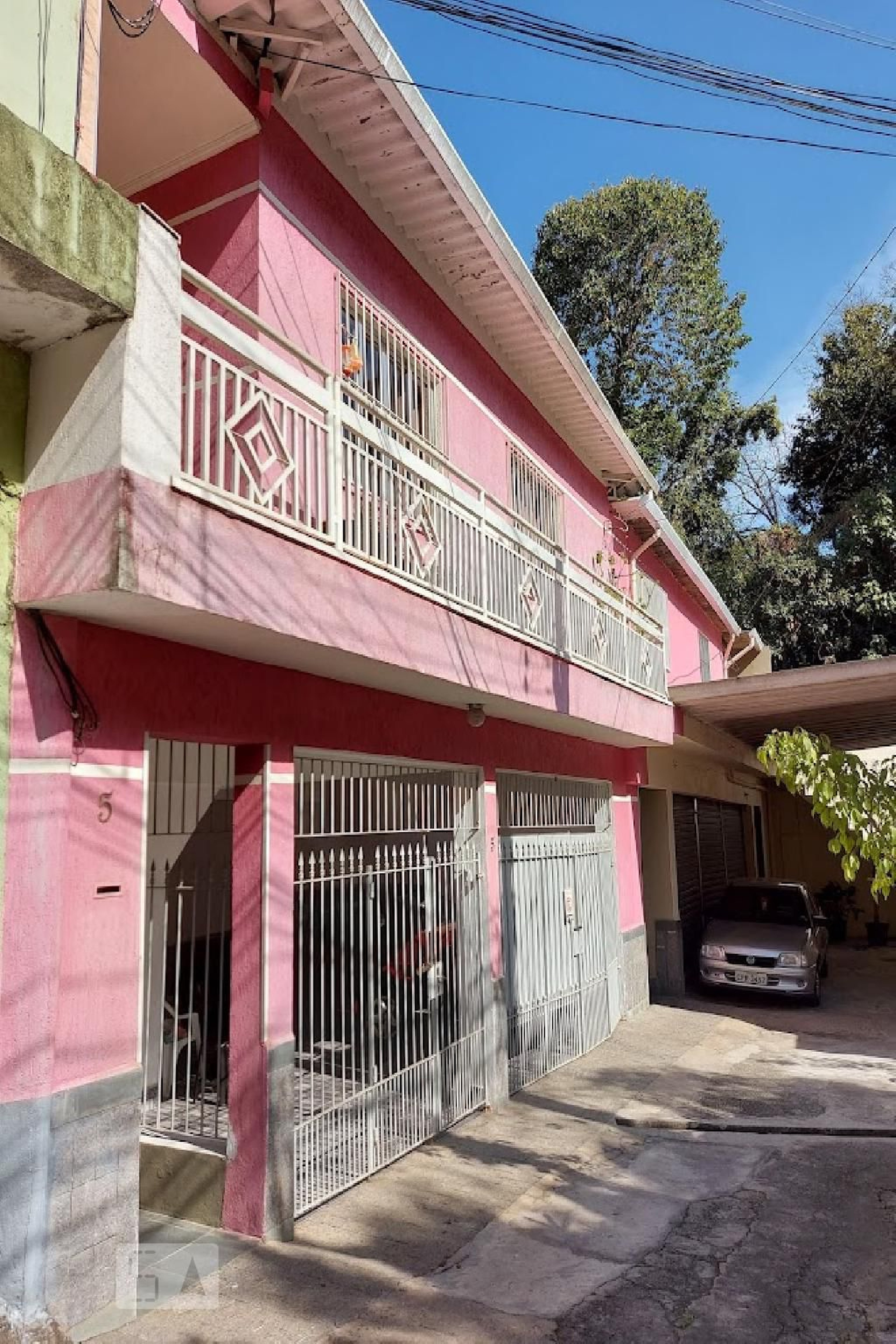 Fachada Condomínio em Rua Eudóxia Bulbovas Maria, 5