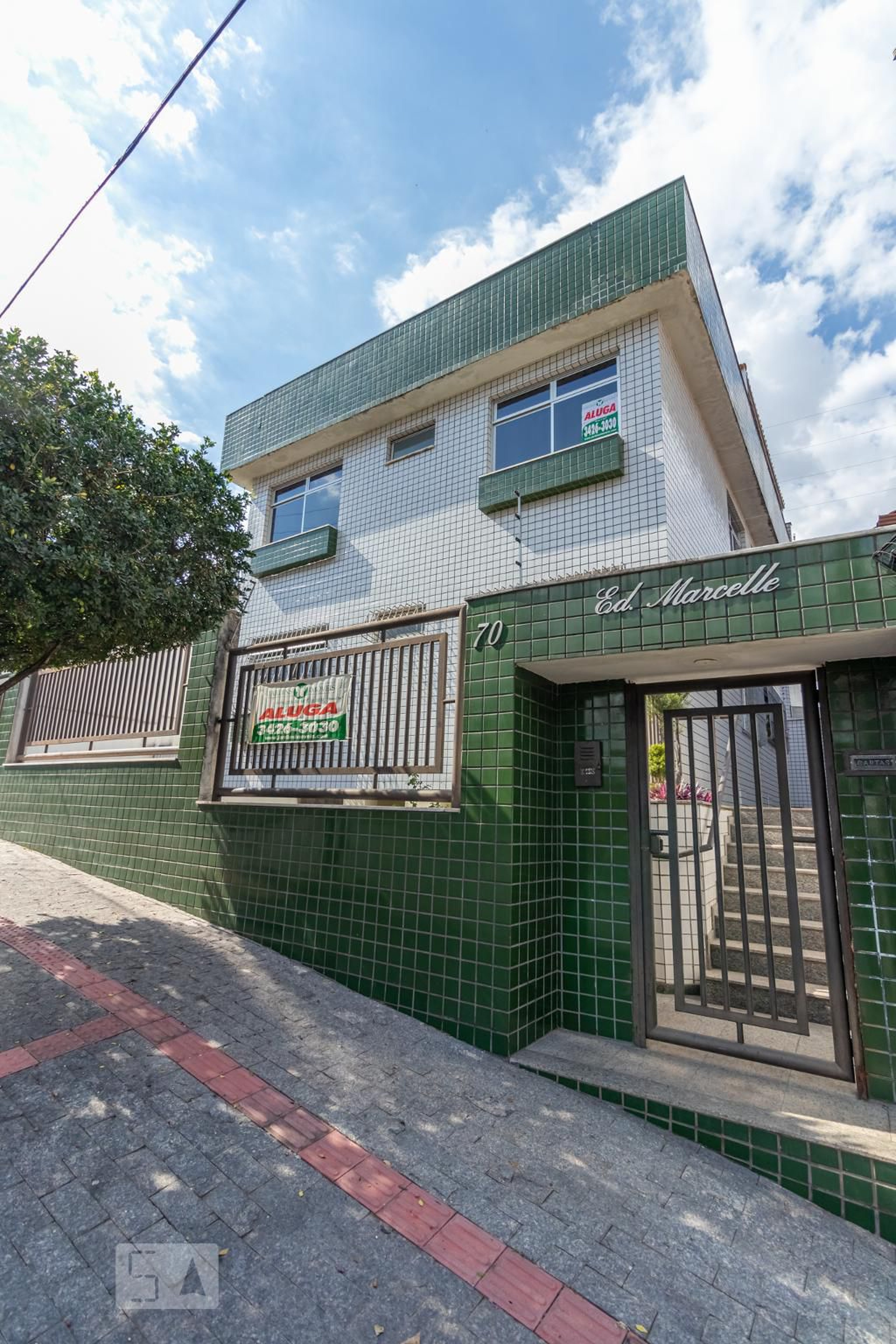 Fachada Condomínio em Rua Nicolina Pachêco, 70