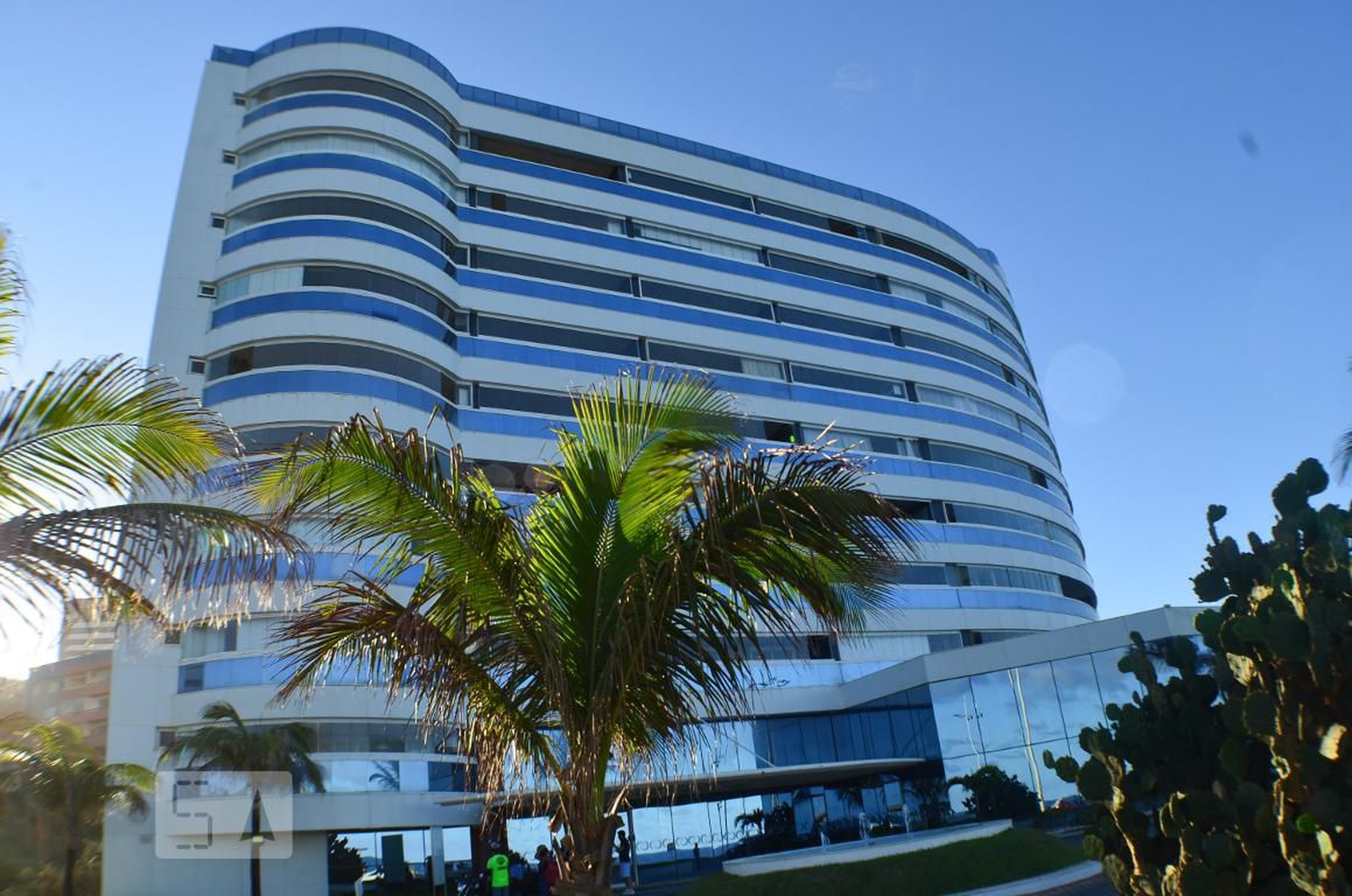 fachada Condomínio Salvador Suítes Residence