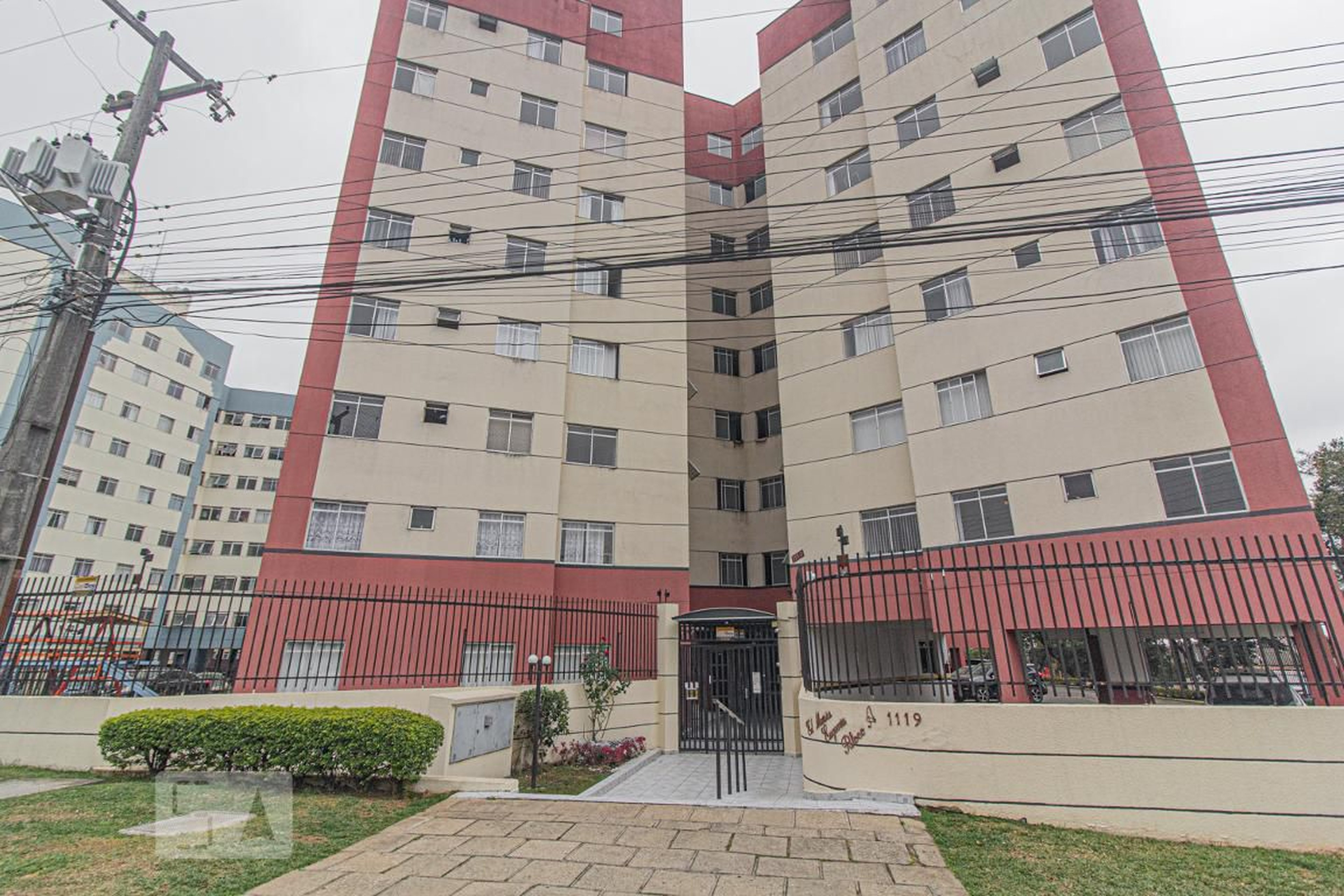 Fachada do Condomínio Edifício Maria Eugênia