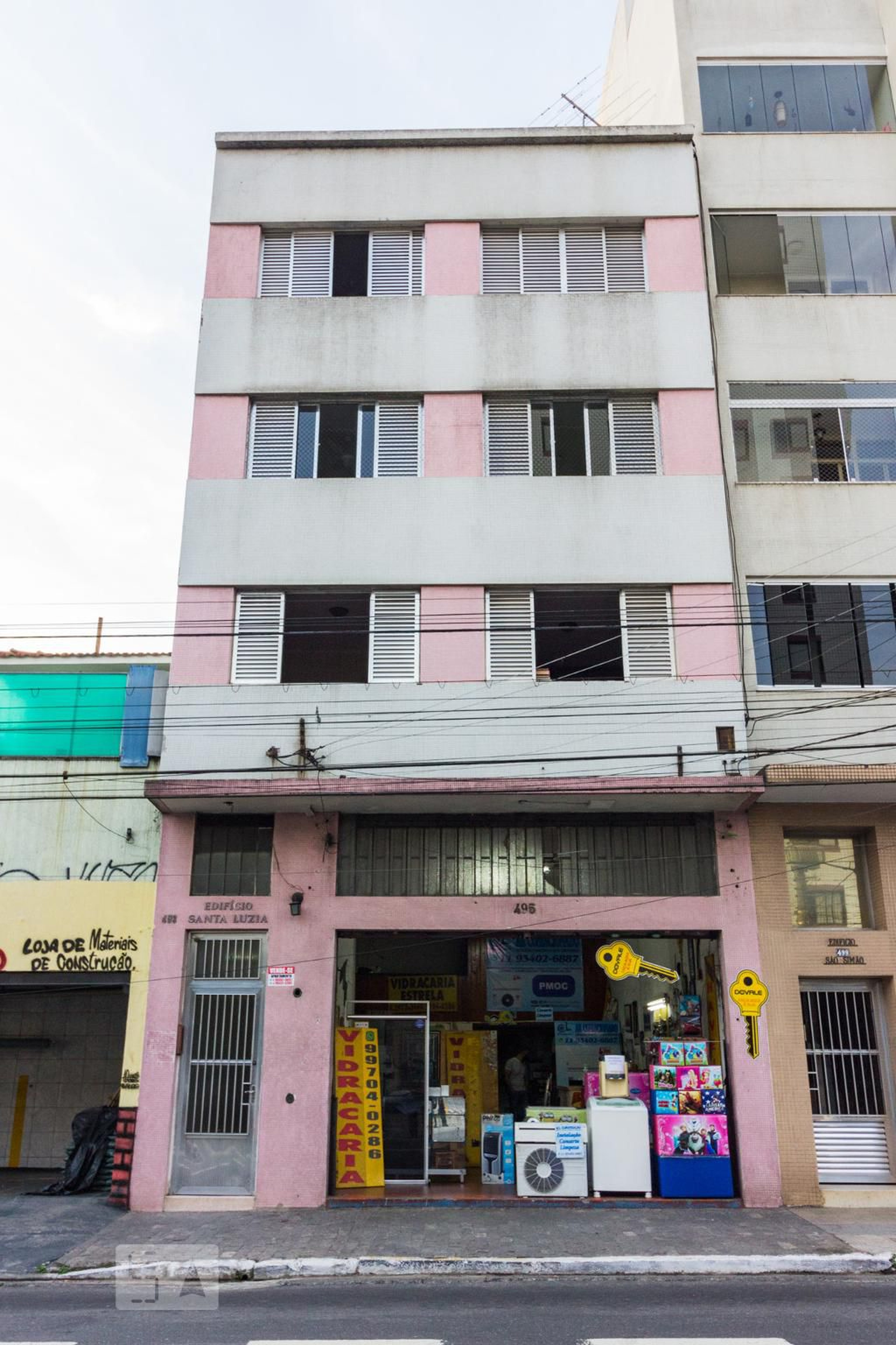 Fachada Condomínio em Rua Doutor Olavo Egídio, 493