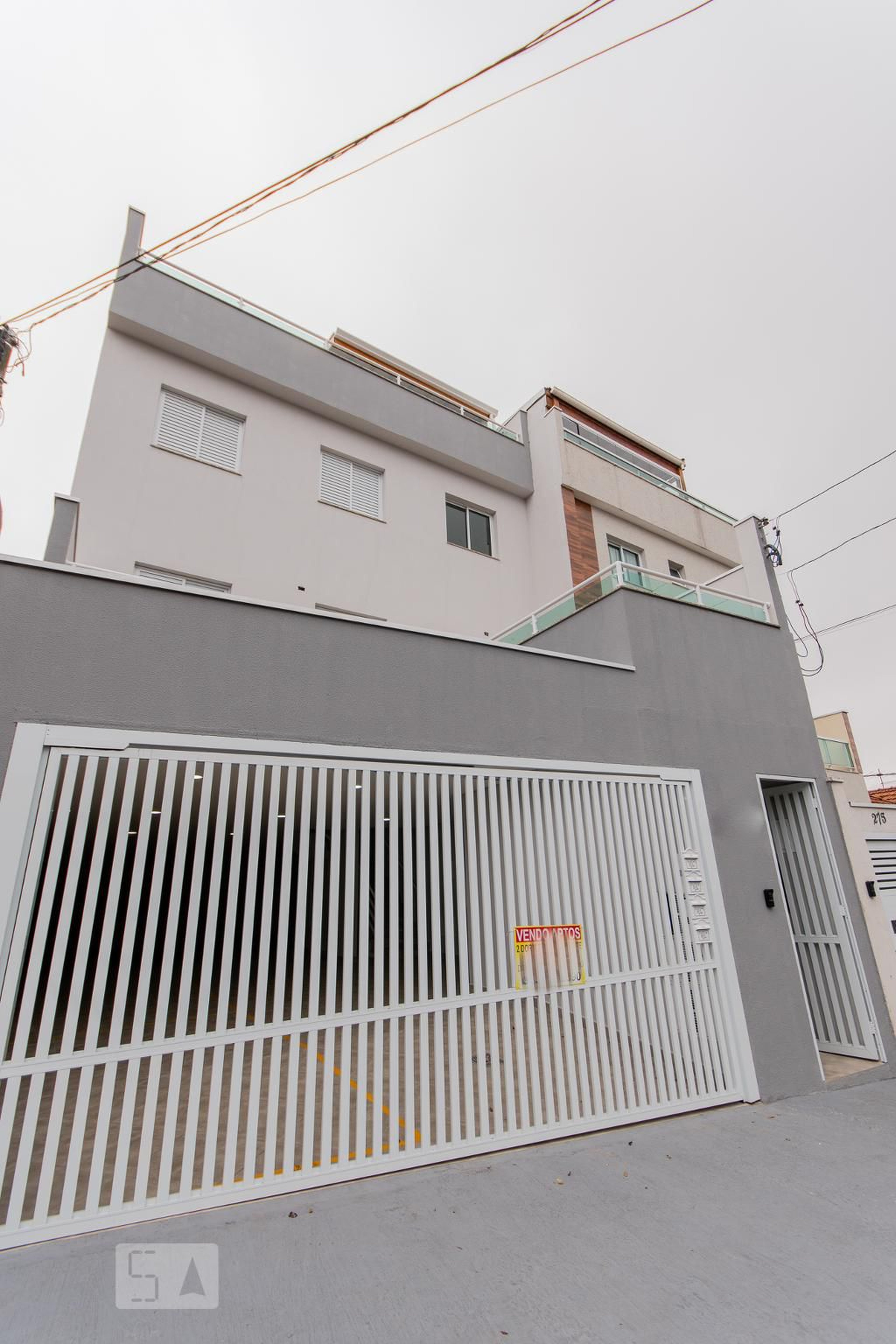 Fachada Condomínio em Rua Osvaldo Aranha, 271